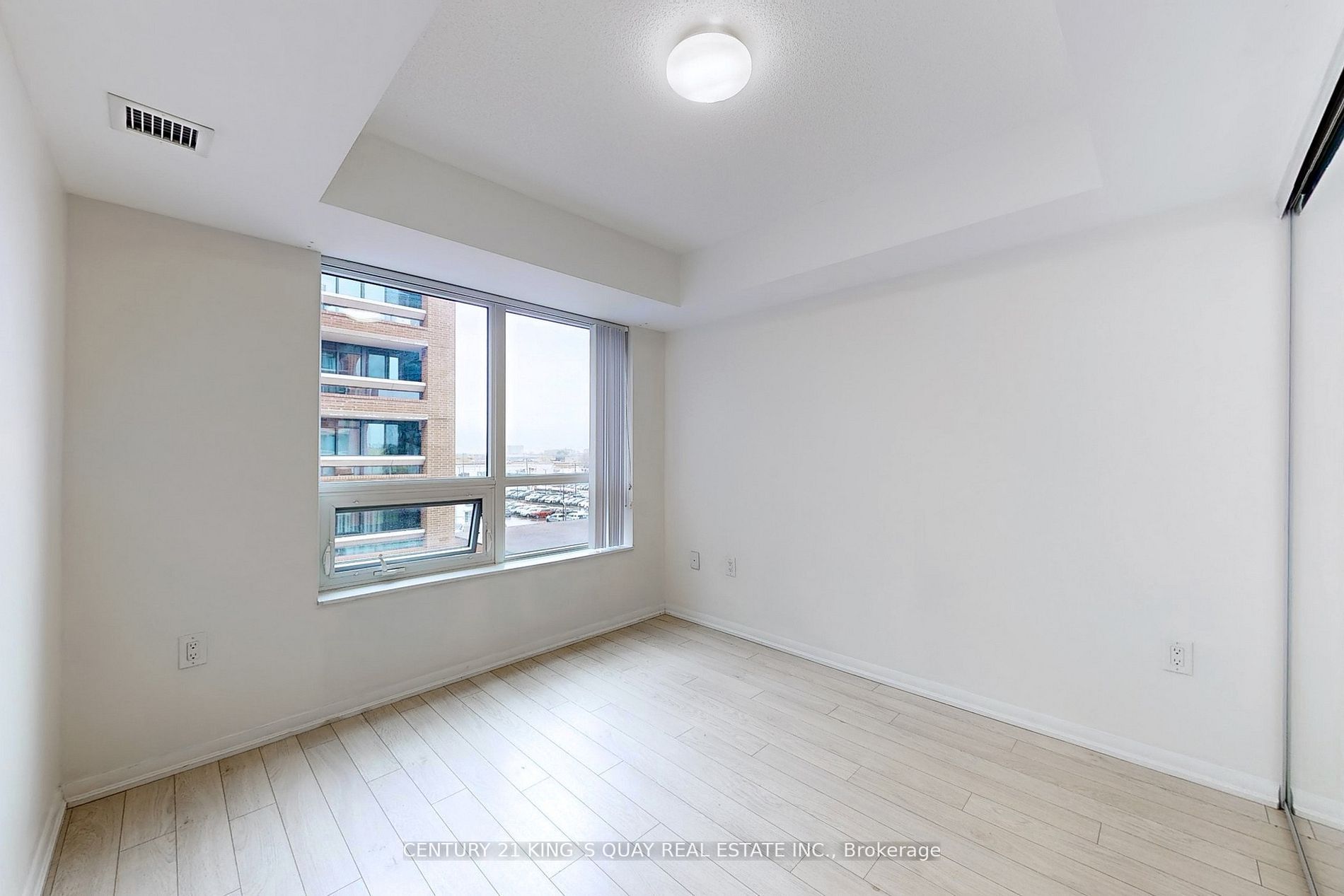3091 Dufferin Street 423, Toronto, ON M6A 3C8 photo 4