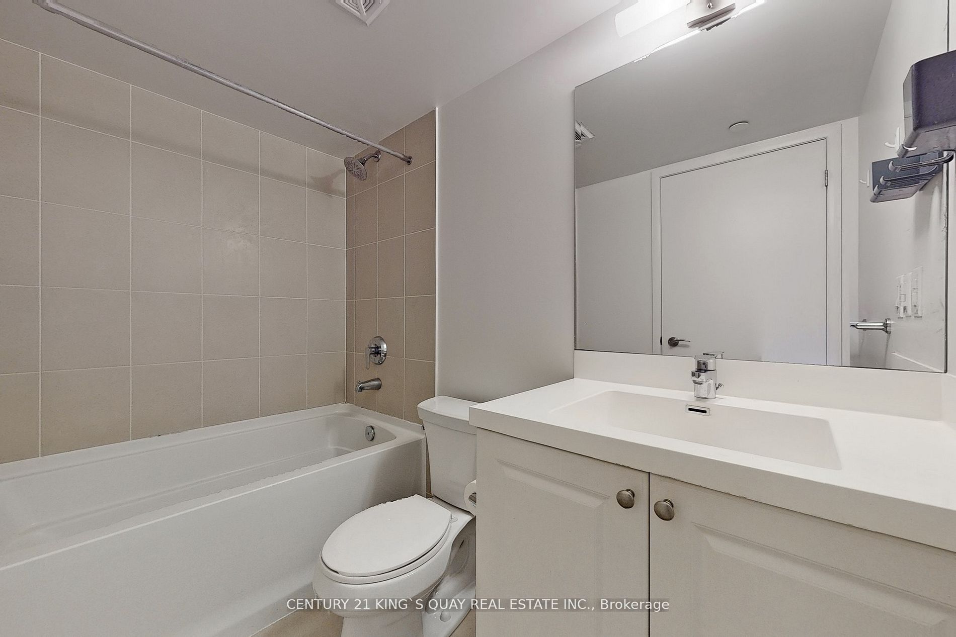 3091 Dufferin Street 423, Toronto, ON M6A 3C8 photo 5
