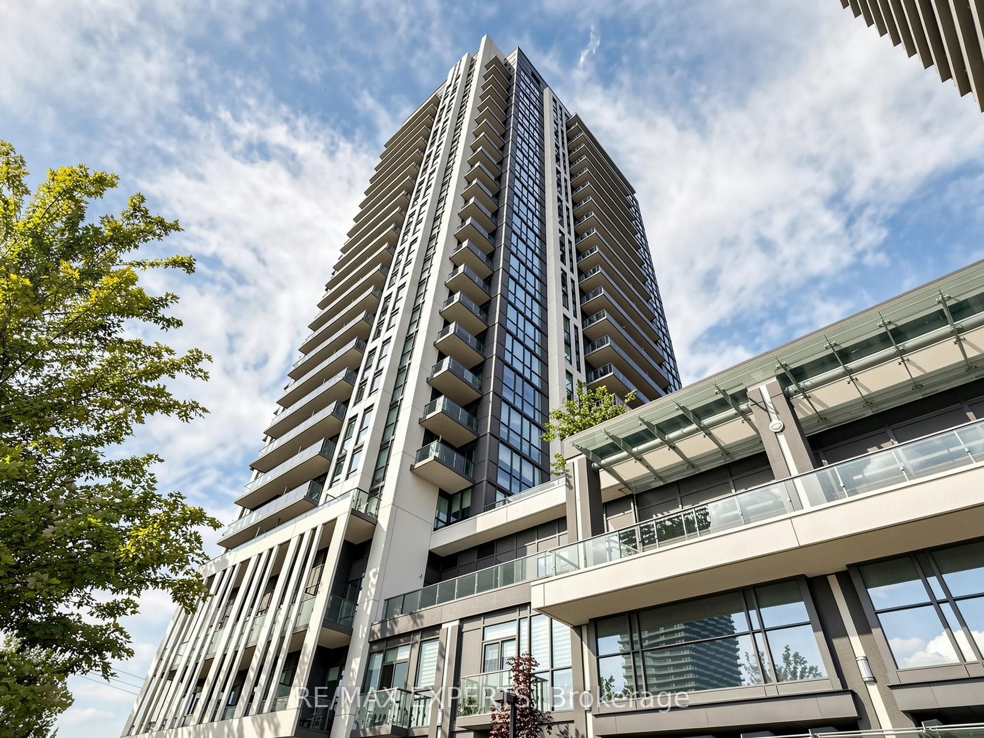 15 Zorra Street 2108, Toronto, ON M8Z 0C1