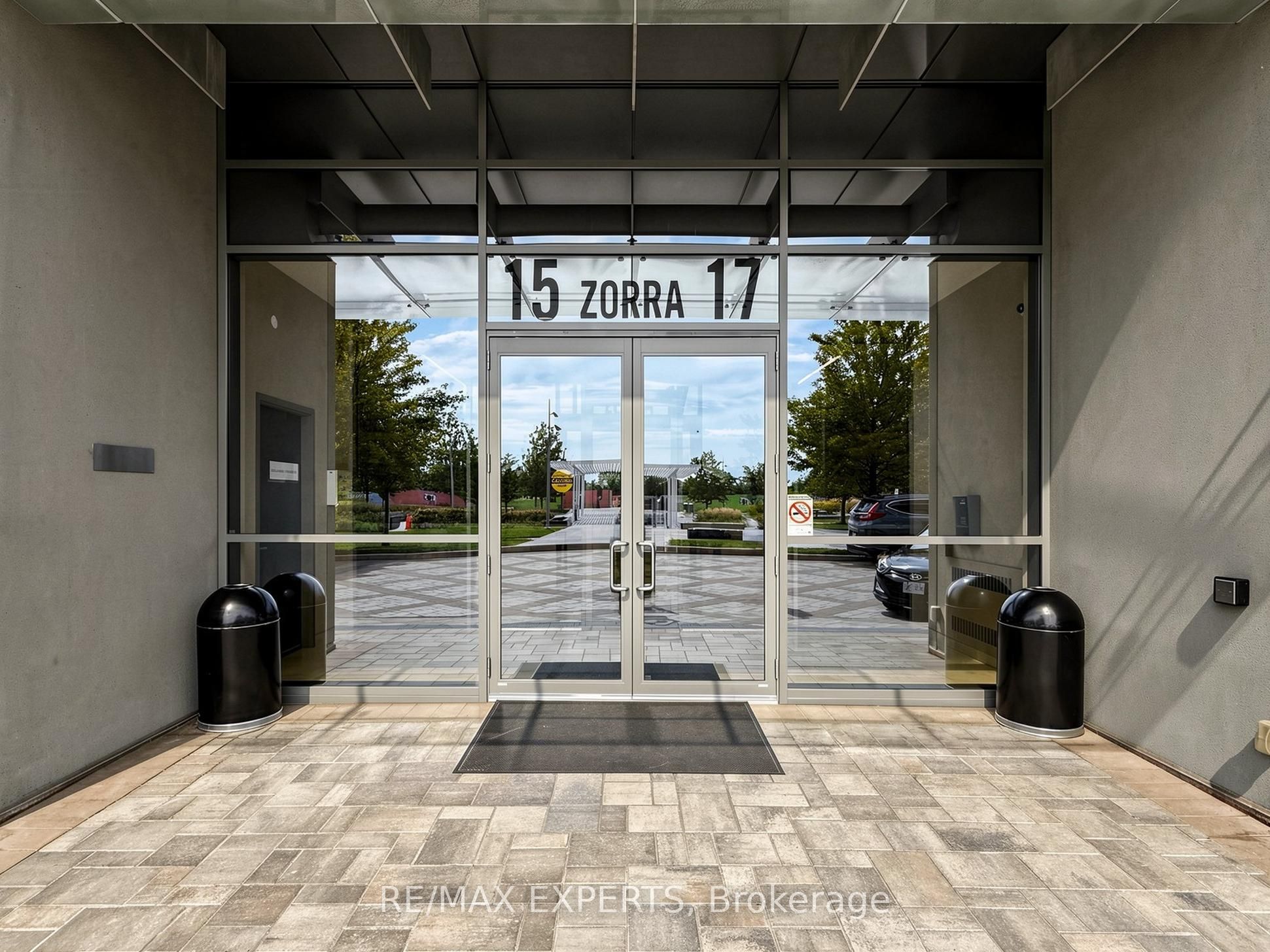 15 Zorra Street 2108, Toronto, ON M8Z 0C1 photo 2