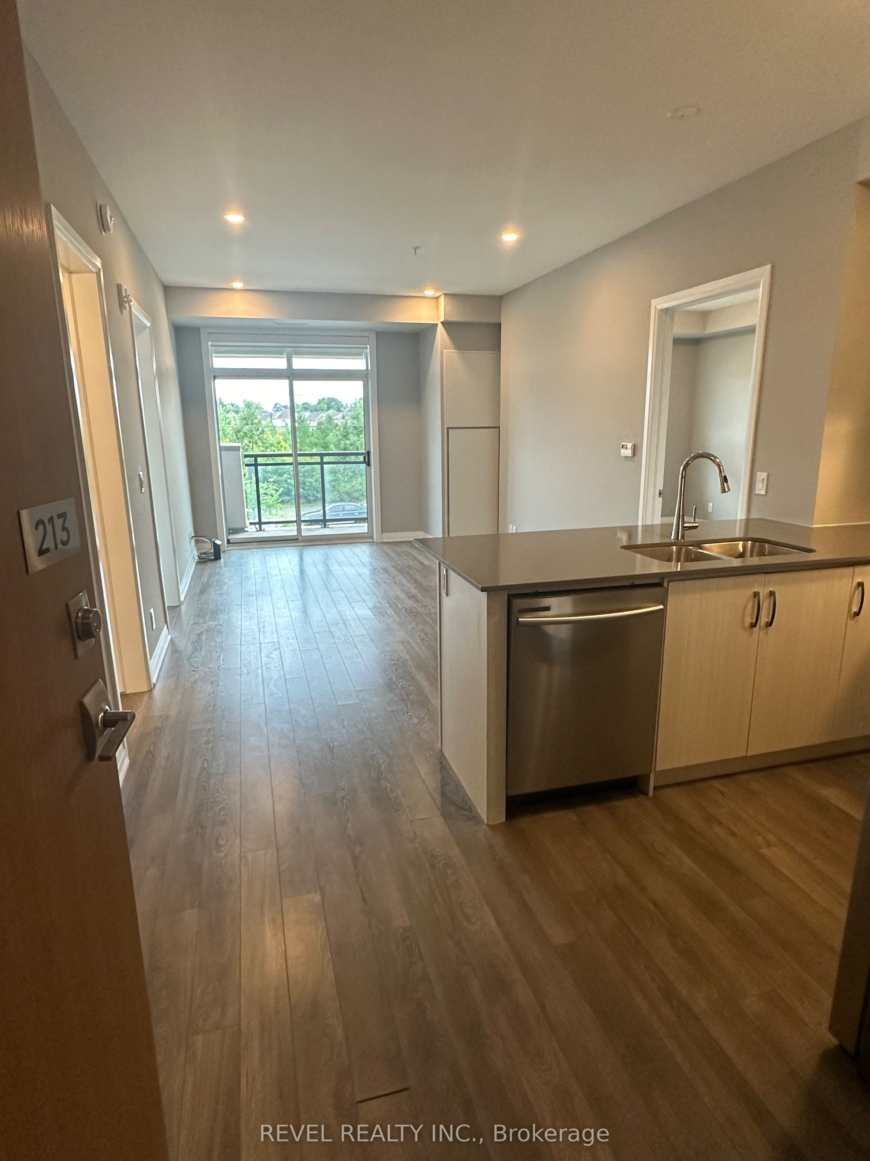 1105 Leger Way 213, Milton, ON L9E 1K7 photo 3