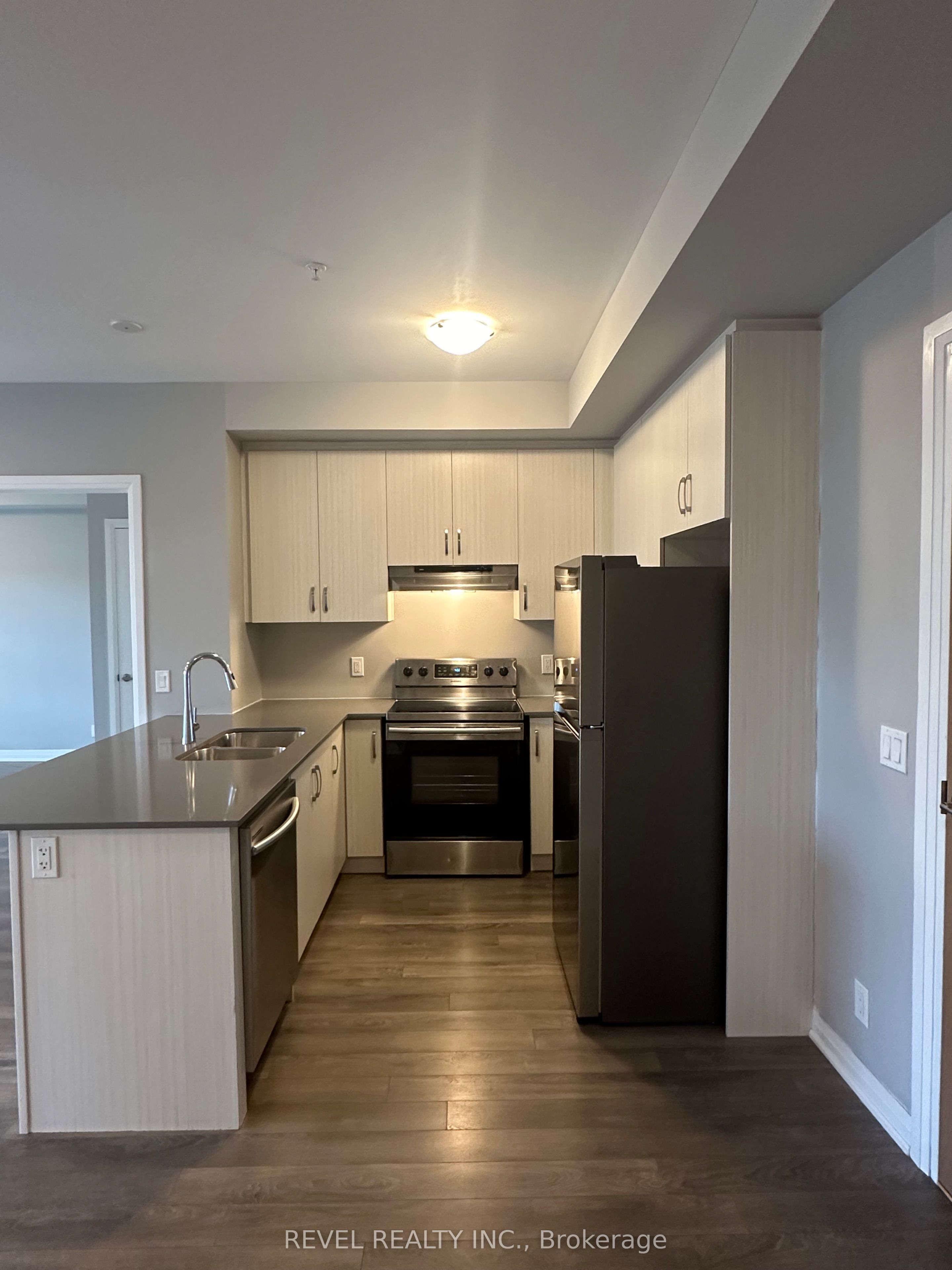 1105 Leger Way 213, Milton, ON L9E 1K7 photo 4