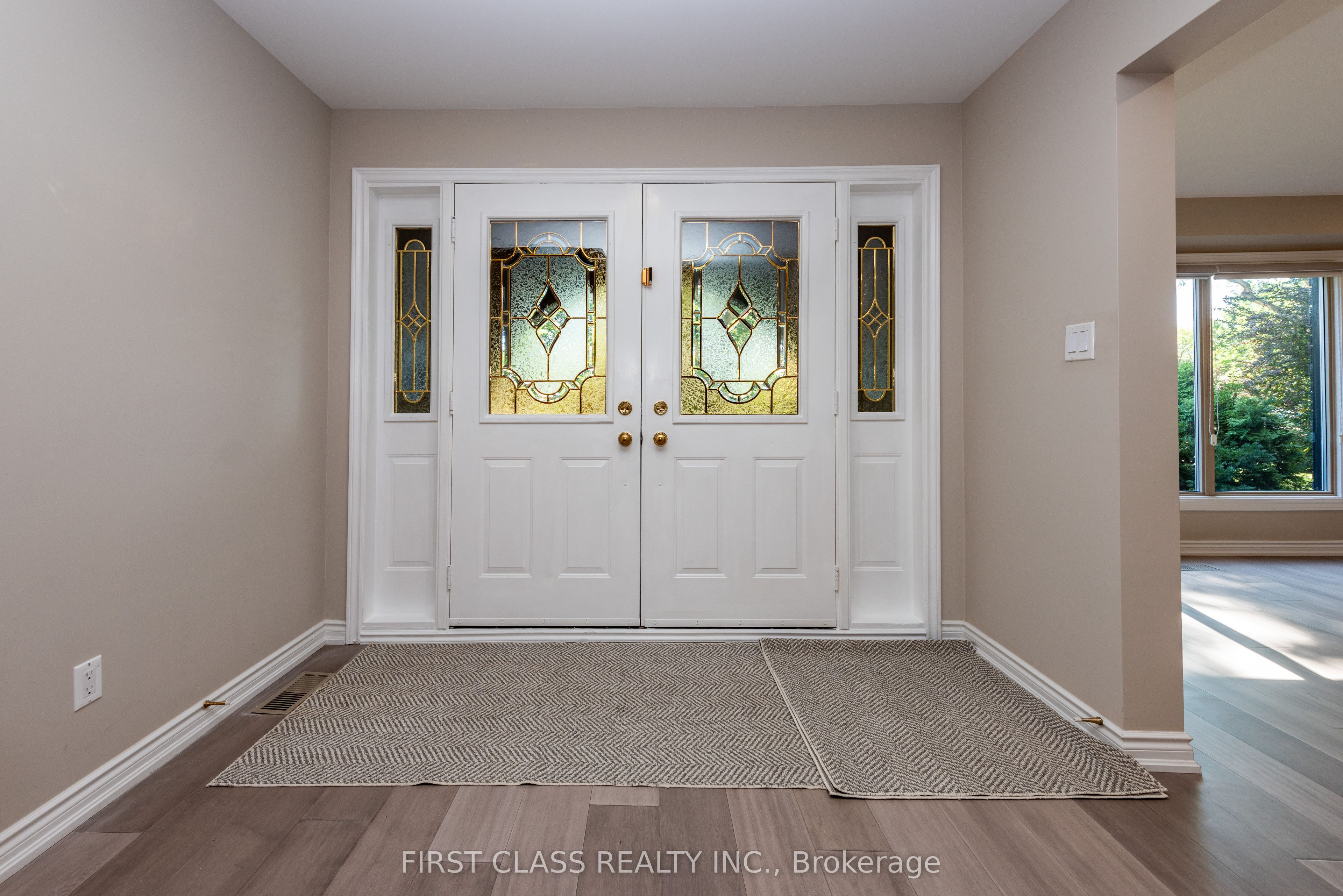 479 Isabella Avenue, Mississauga, ON L5B 2G4 photo 4