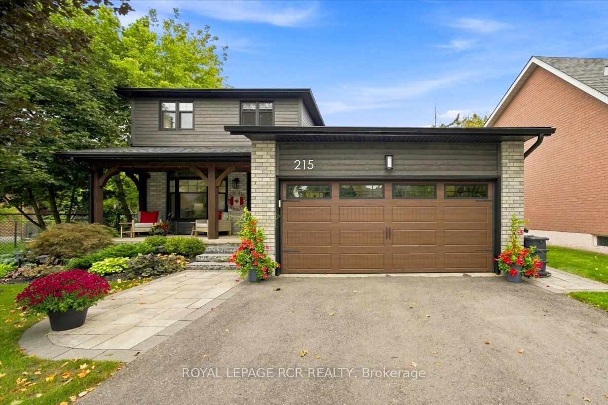 215 Oakwood Crescent, Orangeville, ON L9W 4N1