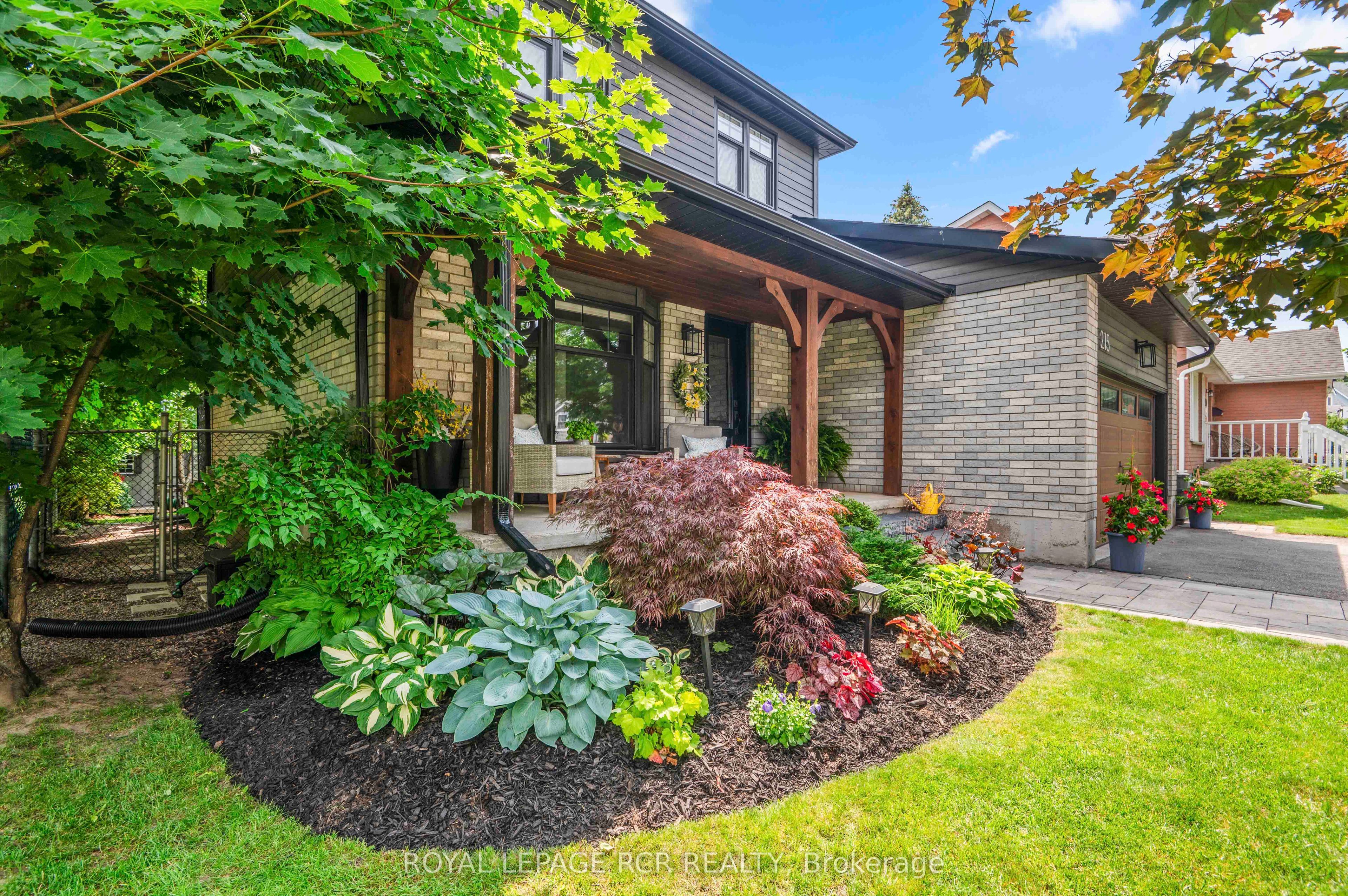 215 Oakwood Crescent, Orangeville, ON L9W 4N1 photo 3