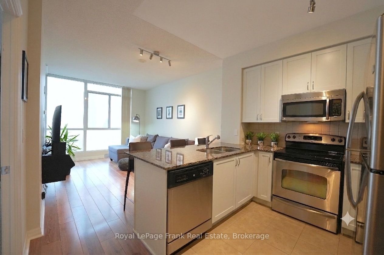 225 Webb Drive 3410, Mississauga, ON L5B 4P2 photo 5