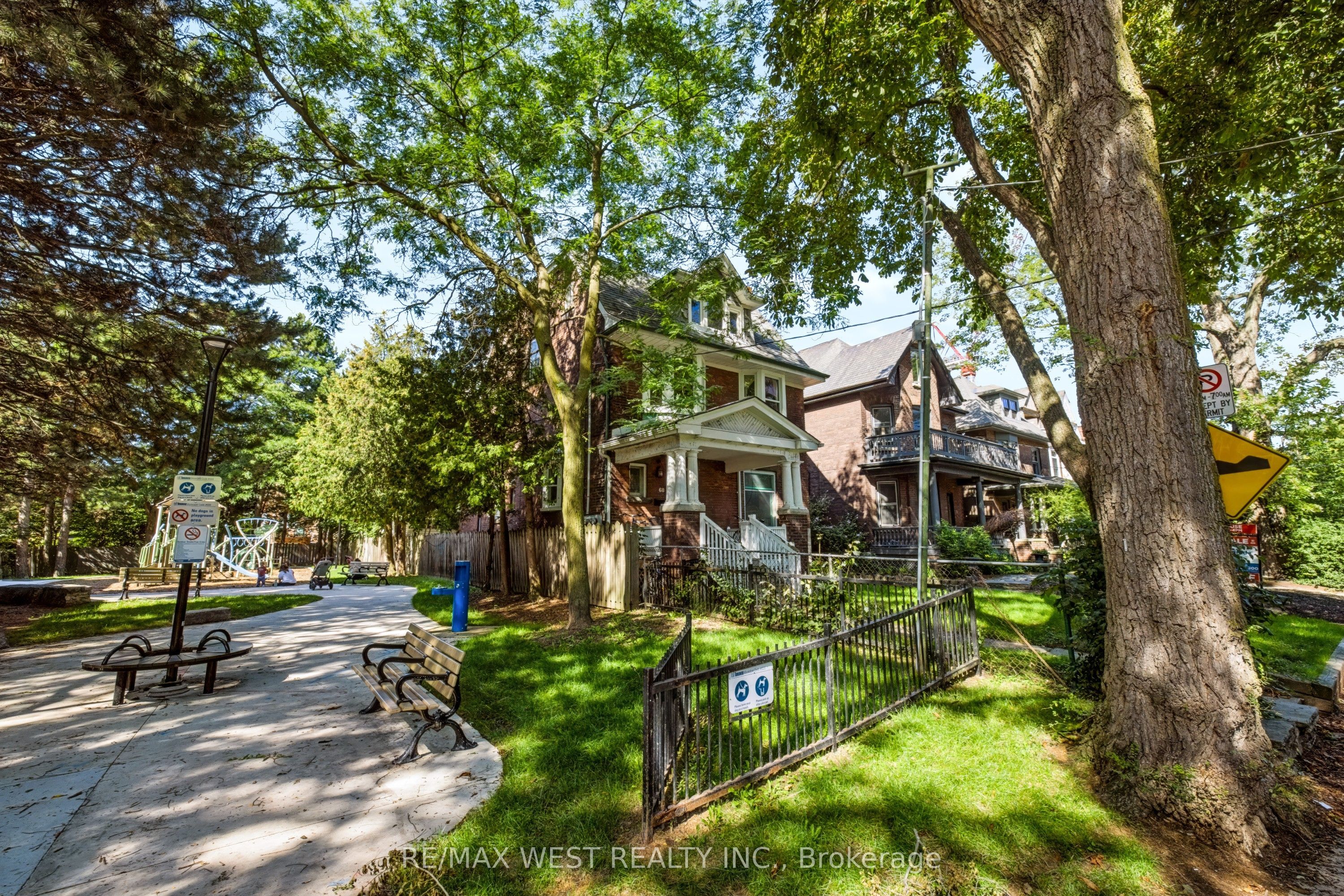 68 Beaty Avenue, Toronto, ON M6K 3B4 photo 3