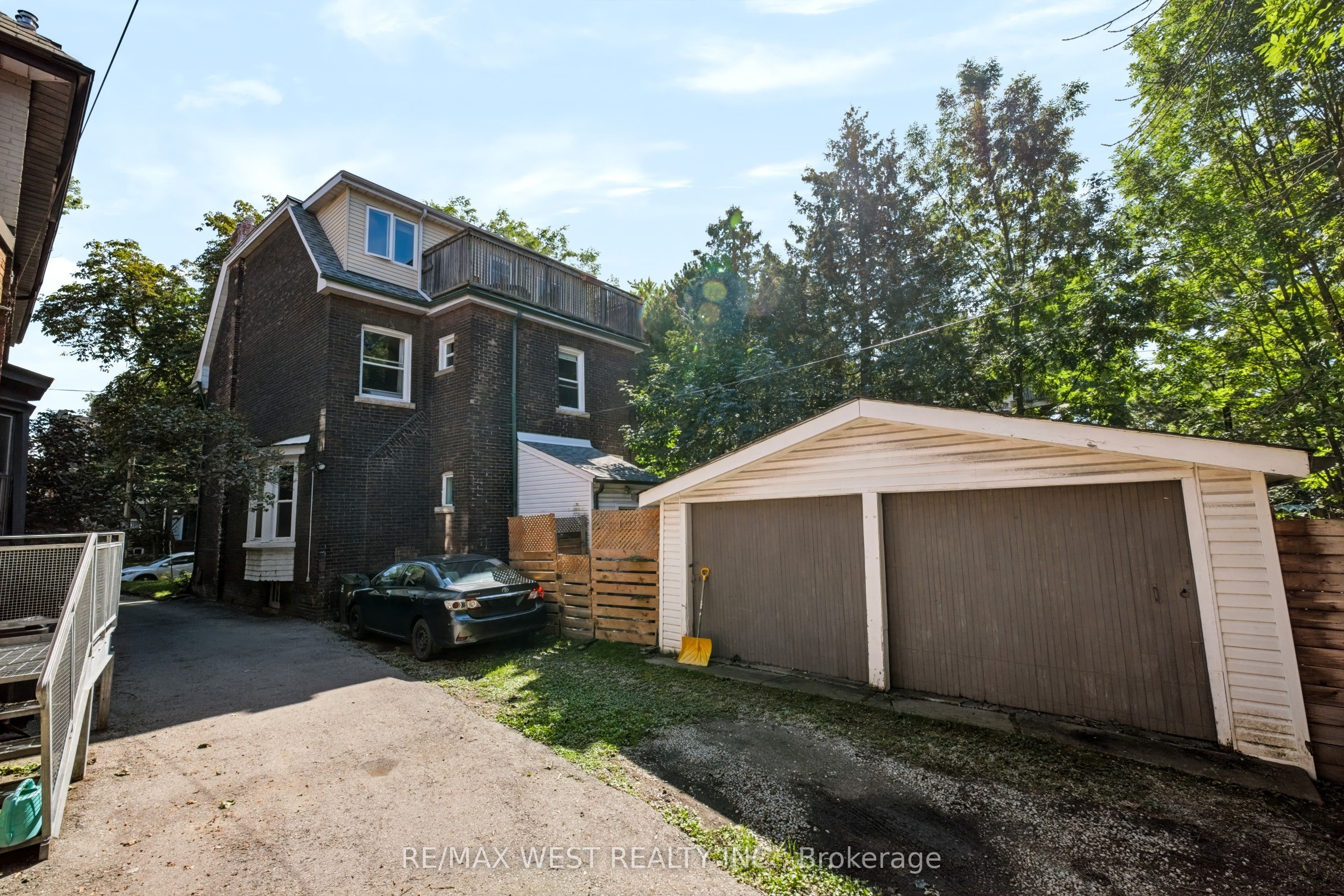 68 Beaty Avenue, Toronto, ON M6K 3B4 photo 4