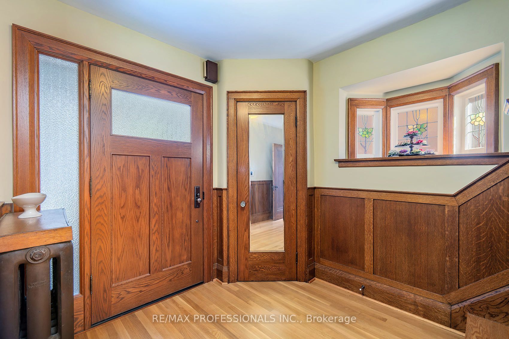 15 Idyllwood Crescent, Toronto, ON M6P 3G7 photo 2