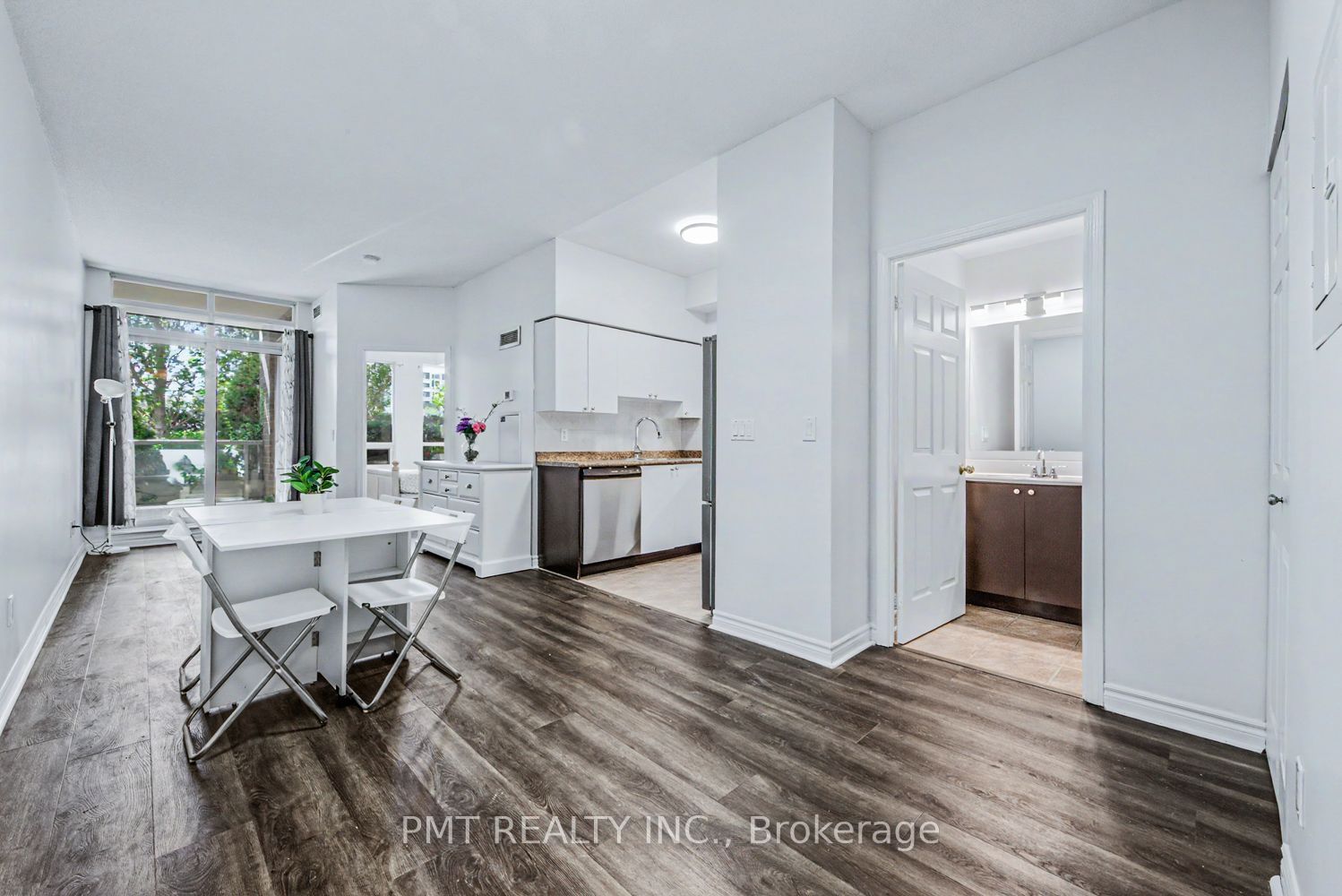 388 Prince Of Wales Drive 305, Mississauga, ON L5B 0A1 photo 2