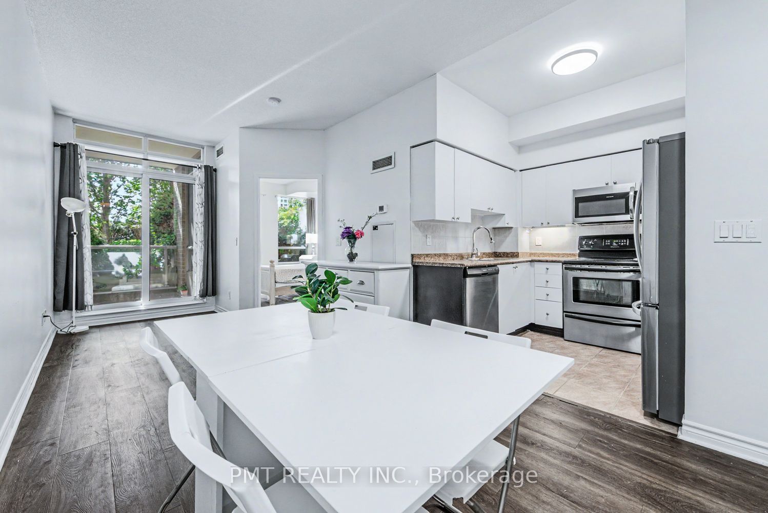 388 Prince Of Wales Drive 305, Mississauga, ON L5B 0A1 photo 4