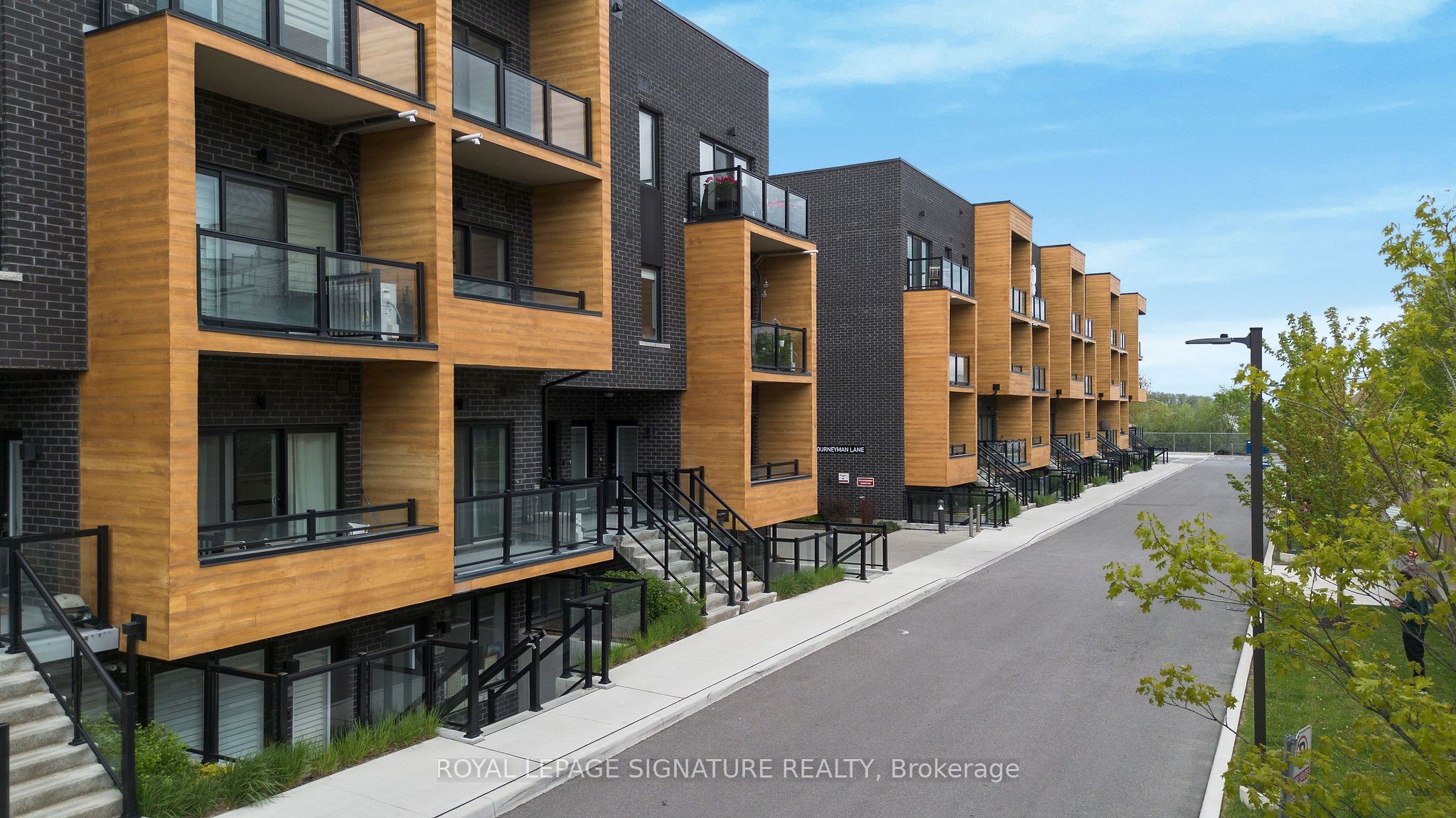1165 Journeyman Lane 214, Mississauga, ON L5J 0B6 photo 3