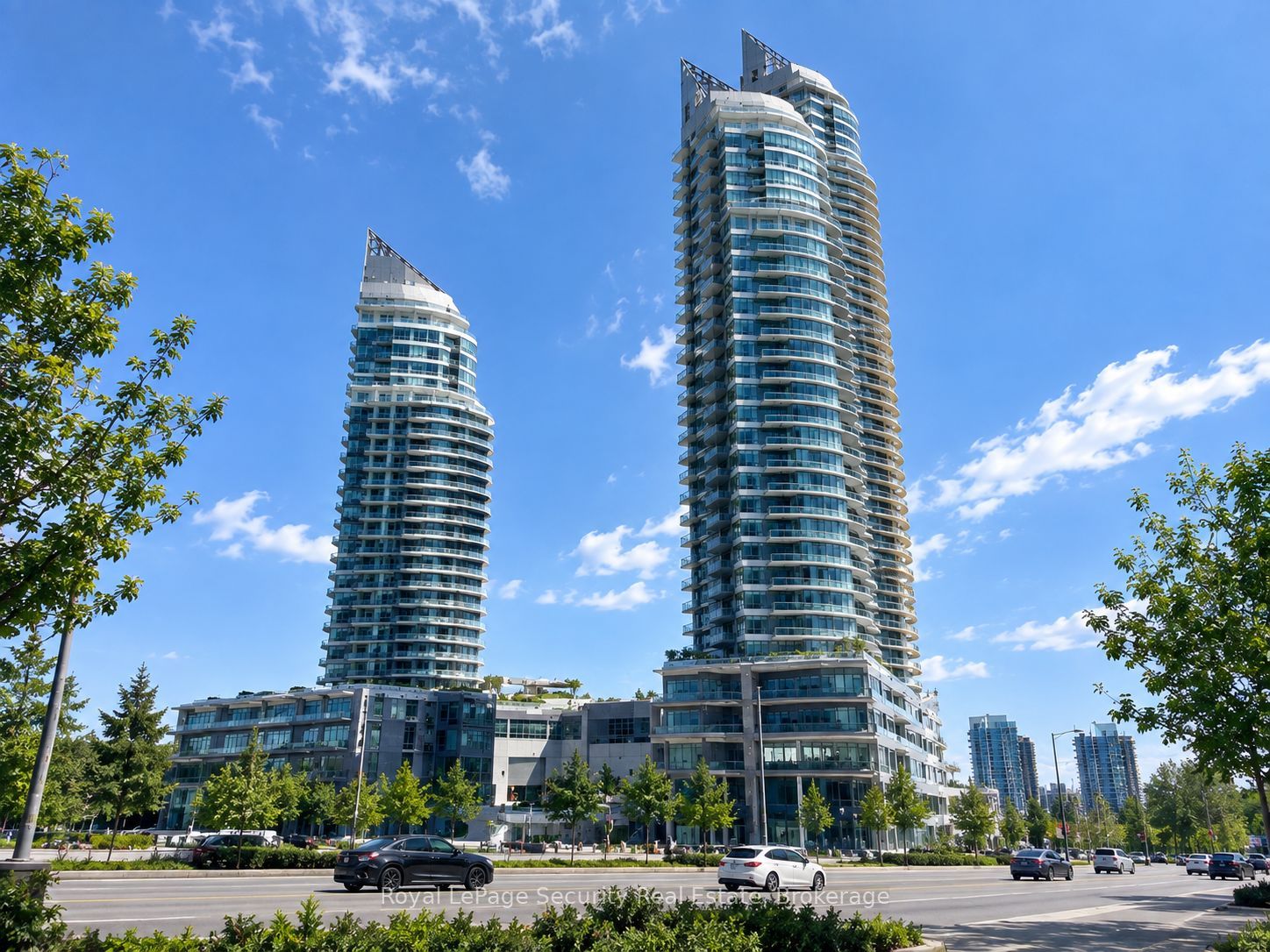 15 Legion Road 1403, Toronto, ON M8V 0A9
