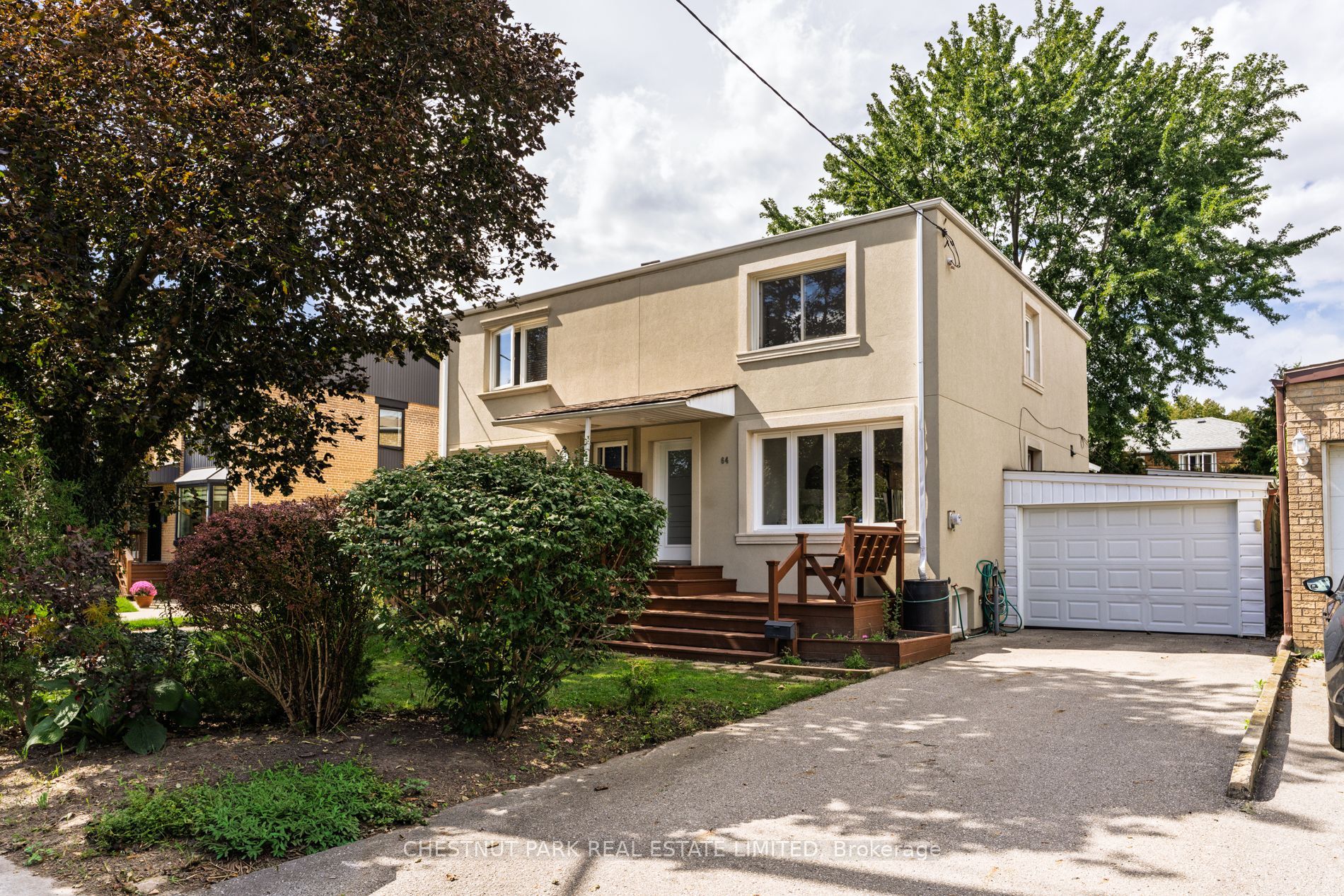 64 Pasadena Gardens, Toronto, ON M6S 4R5 photo 2