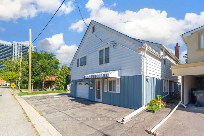 21 Denison Avenue, Brampton, ON L6X 1E8 photo 3
