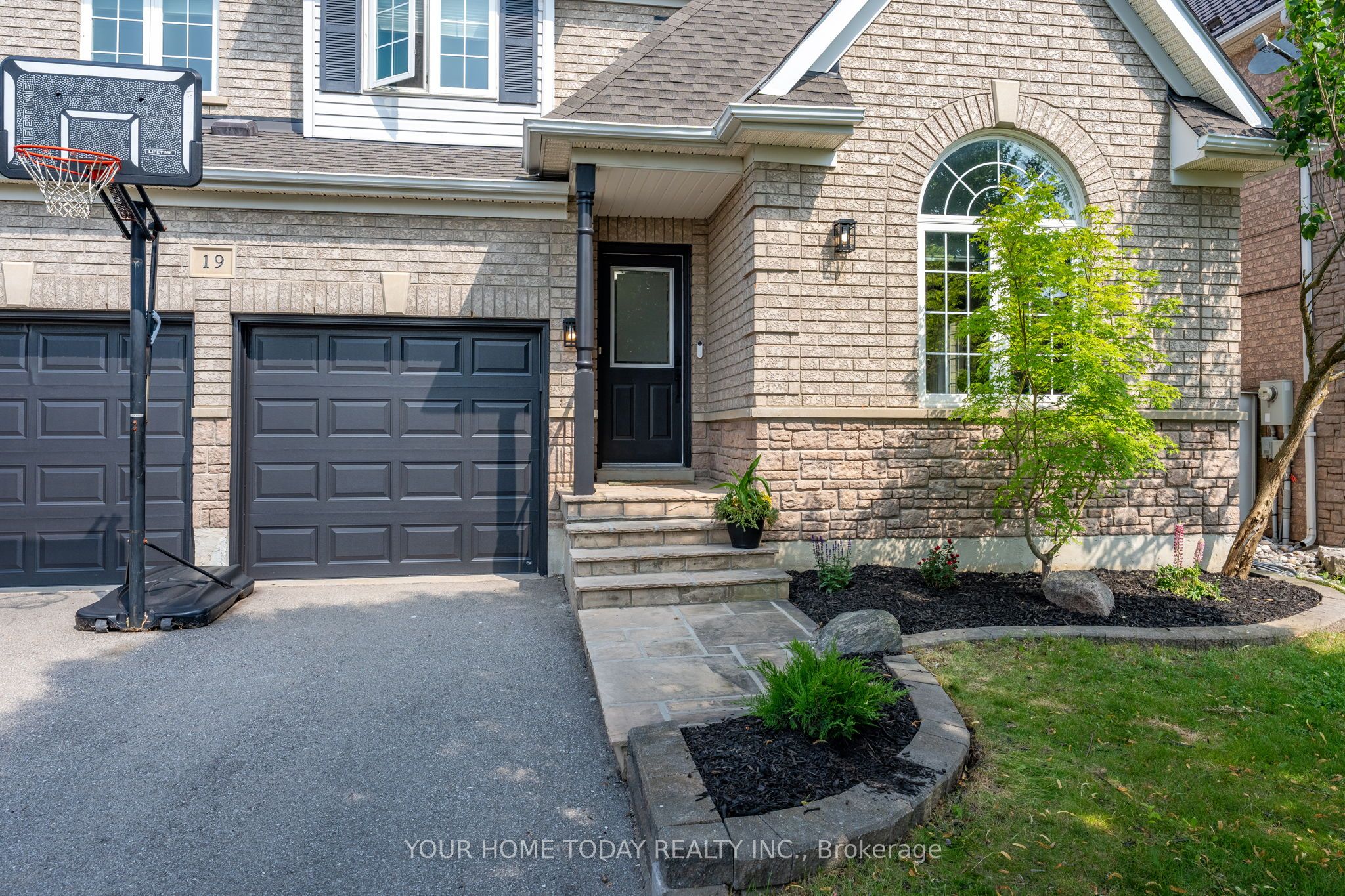 19 McNally Street, Halton Hills, ON L7G 6B7 photo 5