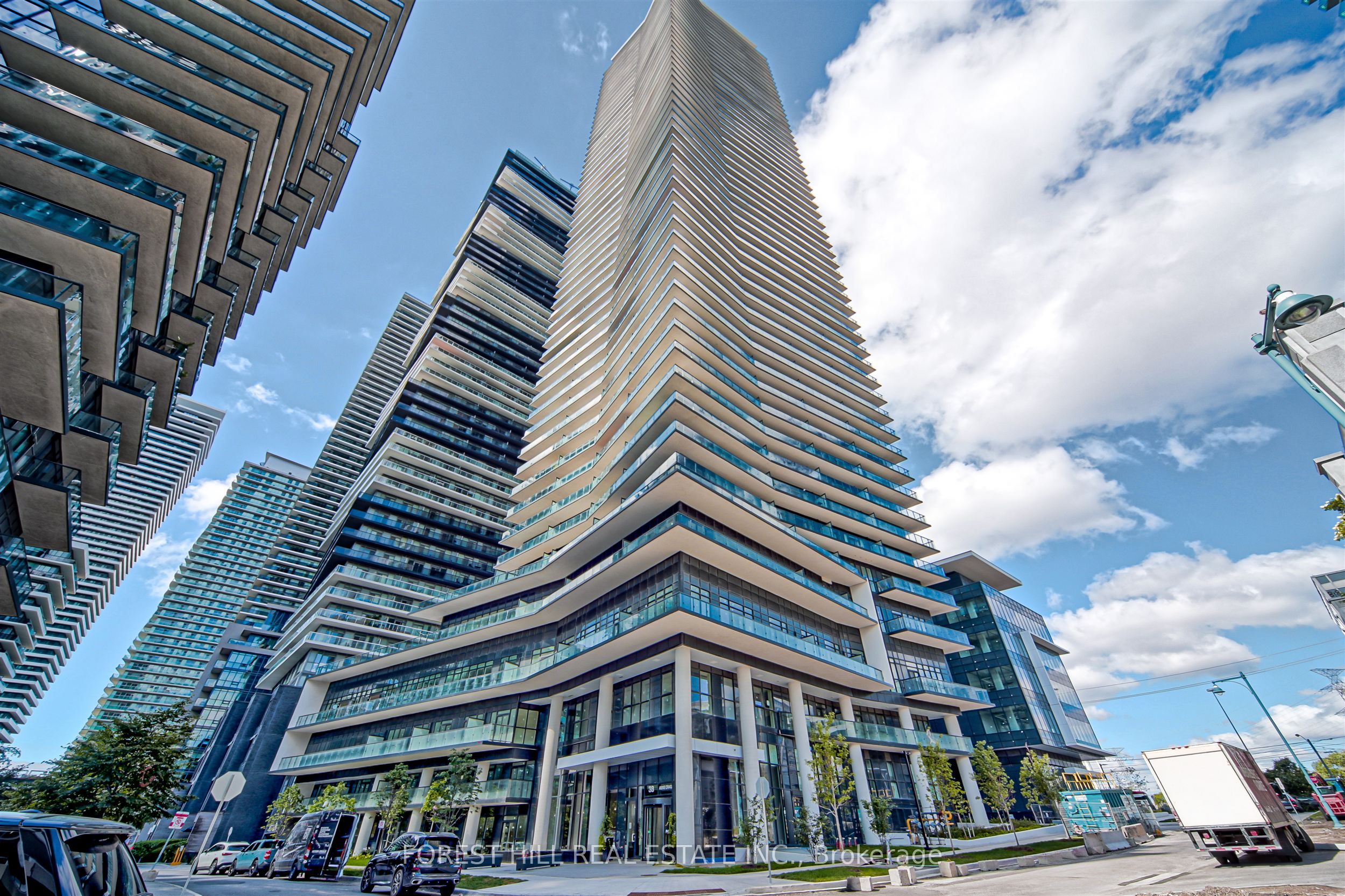 38 Annie Craig Drive 2009, Toronto, ON M8V 0G9