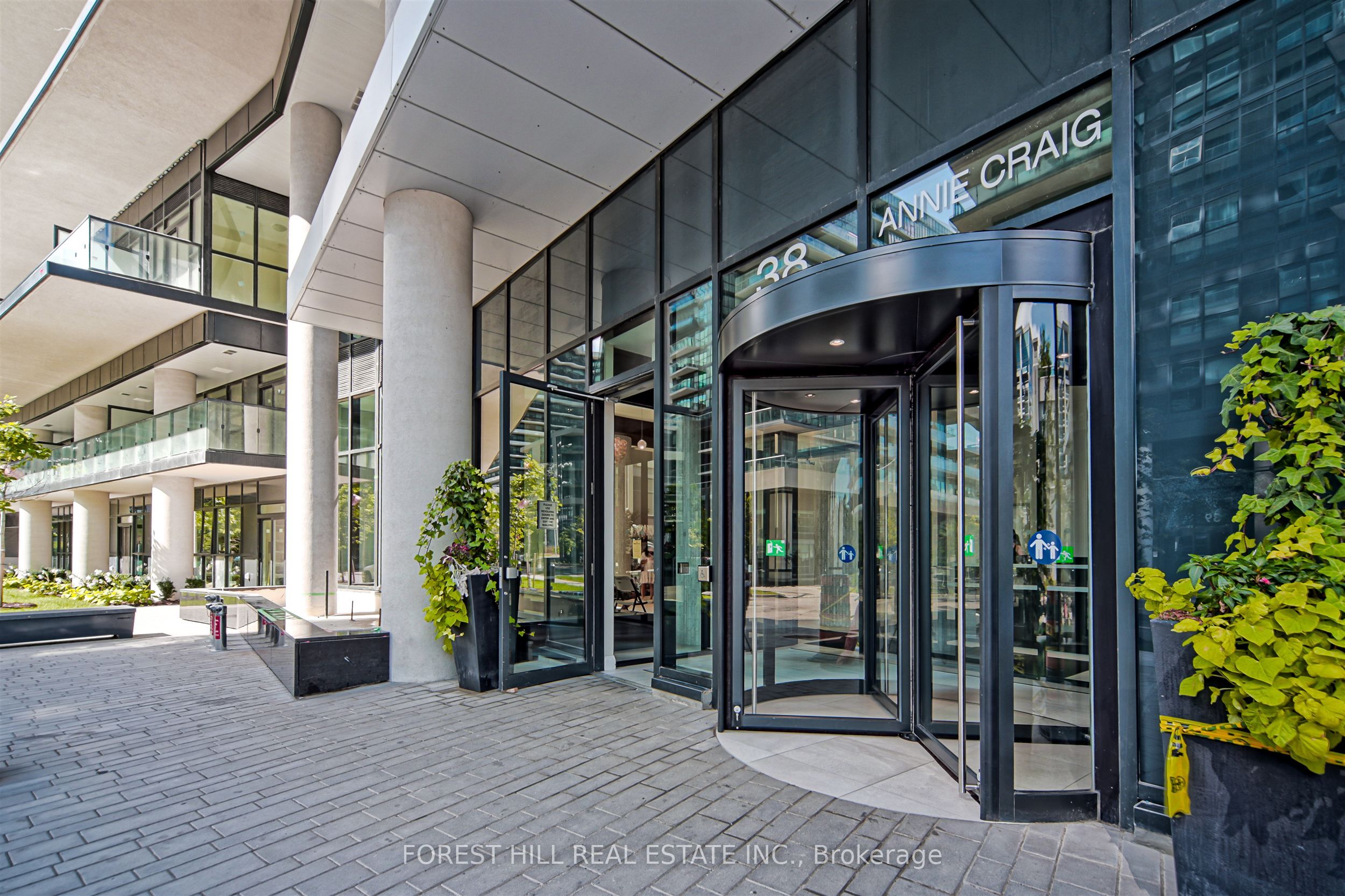 38 Annie Craig Drive 2009, Toronto, ON M8V 0G9 photo 5