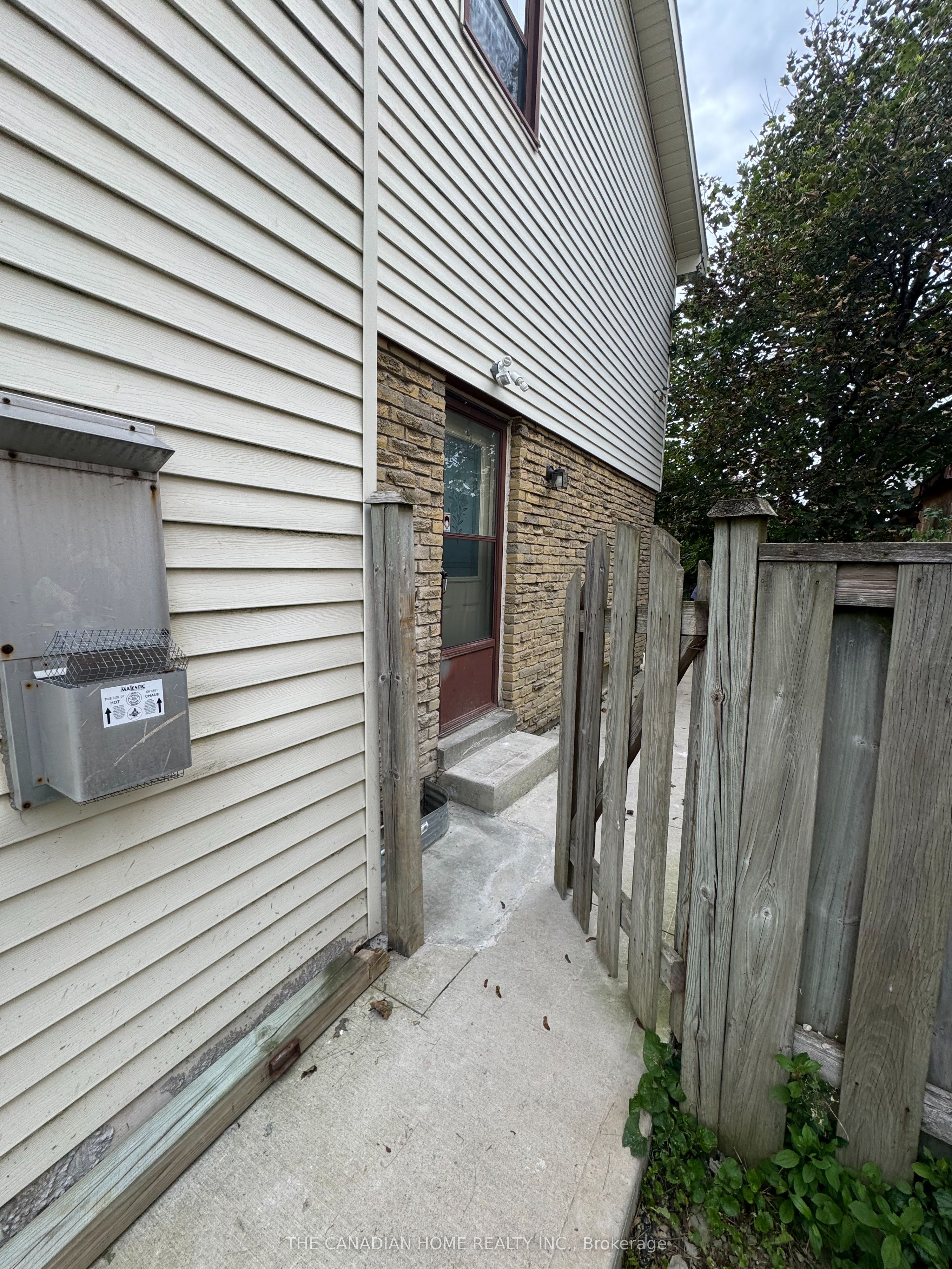64 Somerset Drive Bsmt, Brampton, ON L6Z 1C5