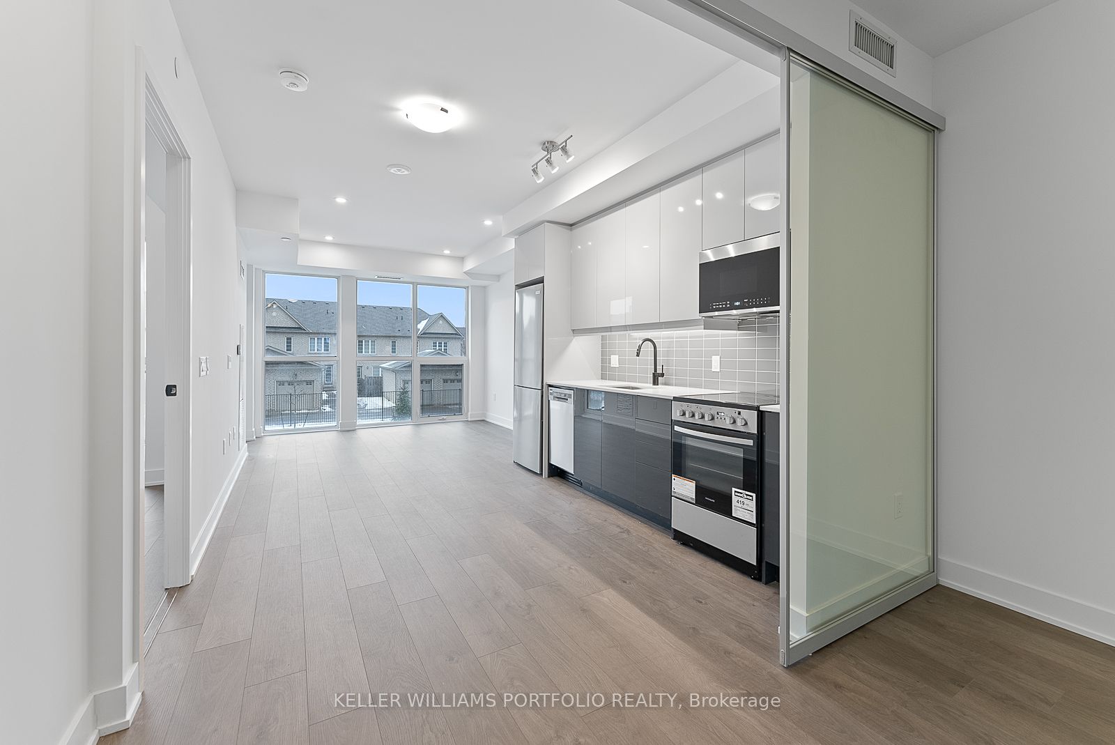 2343 Khalsa Gate 228, Oakville, ON L6M 5R6 photo 4