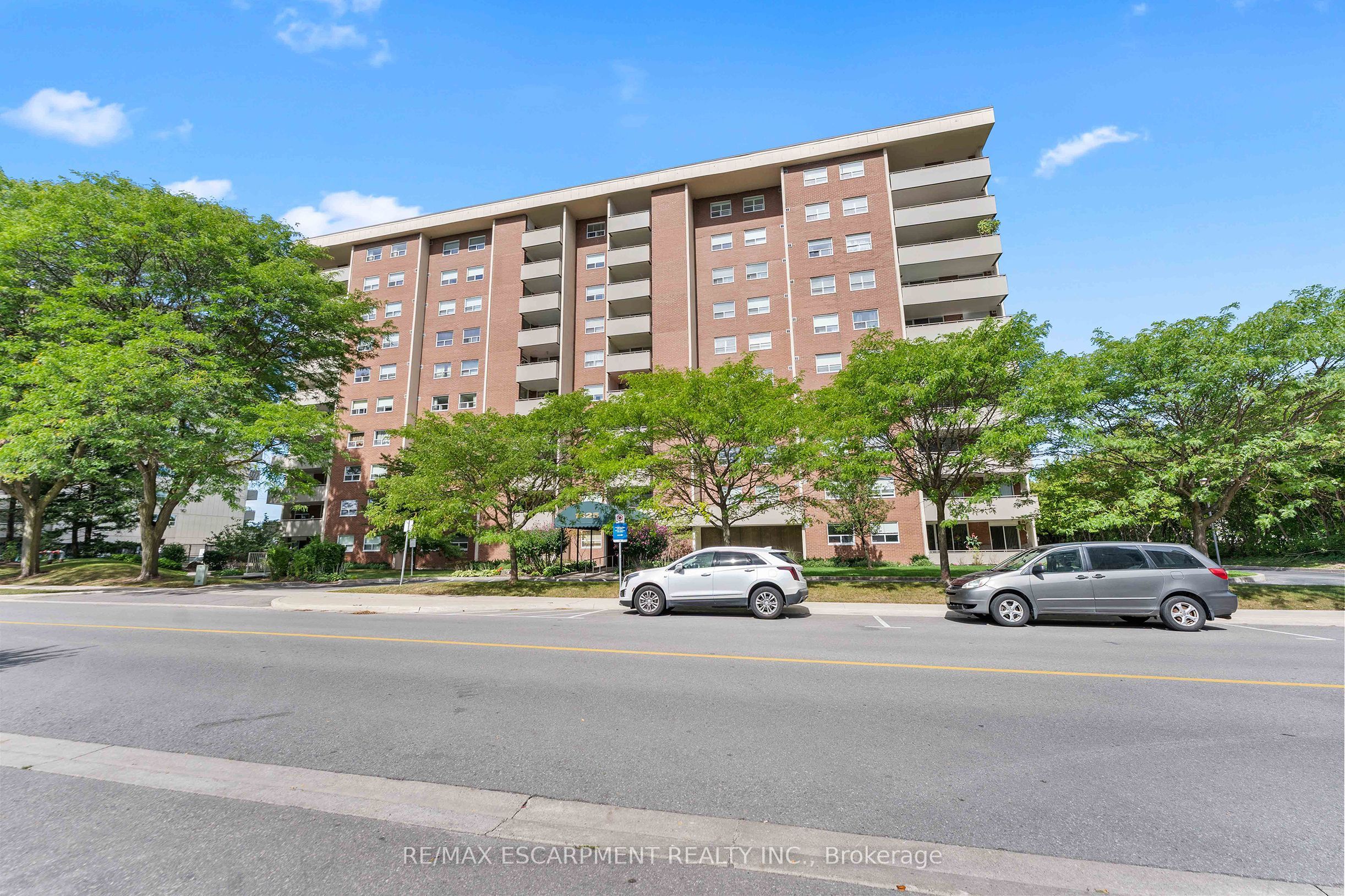 1425 Ghent Avenue 1008, Burlington, ON L7S 1X5
