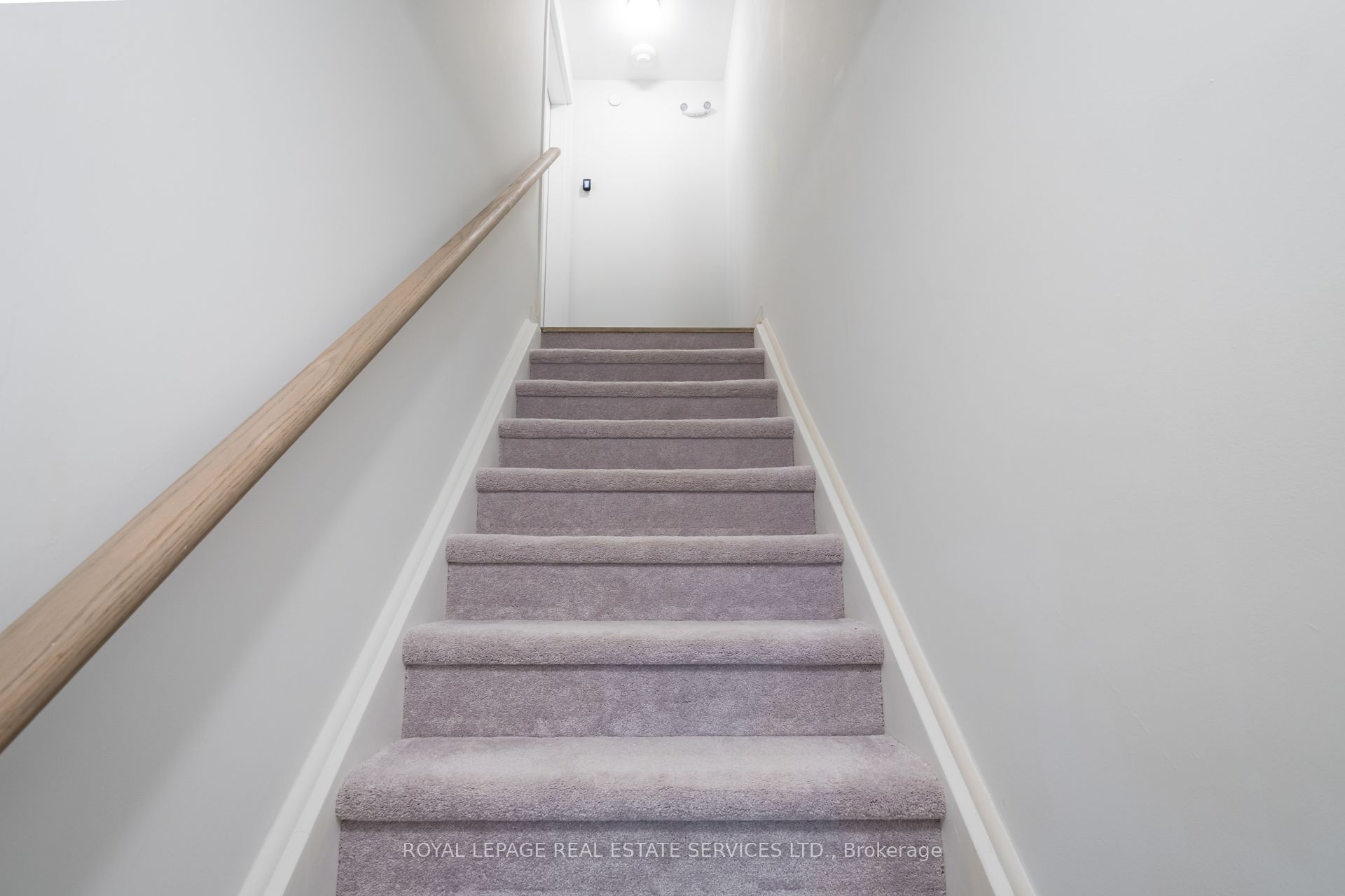 3425 Ridgeway Drive 11, Mississauga, ON L5L 0B9 photo 2
