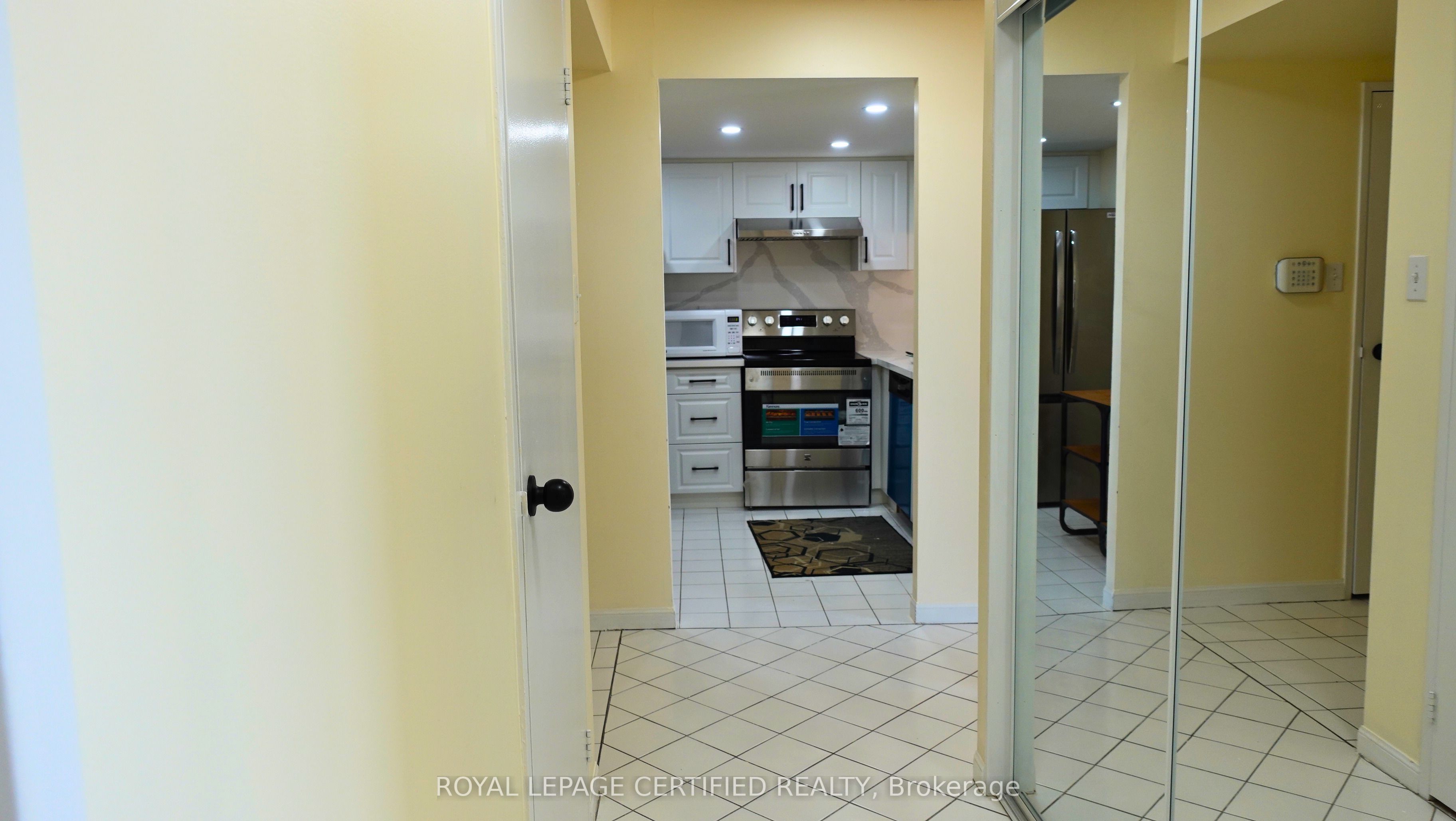 550 Webb Drive 1806, Mississauga, ON L5B 3Y4 photo 5