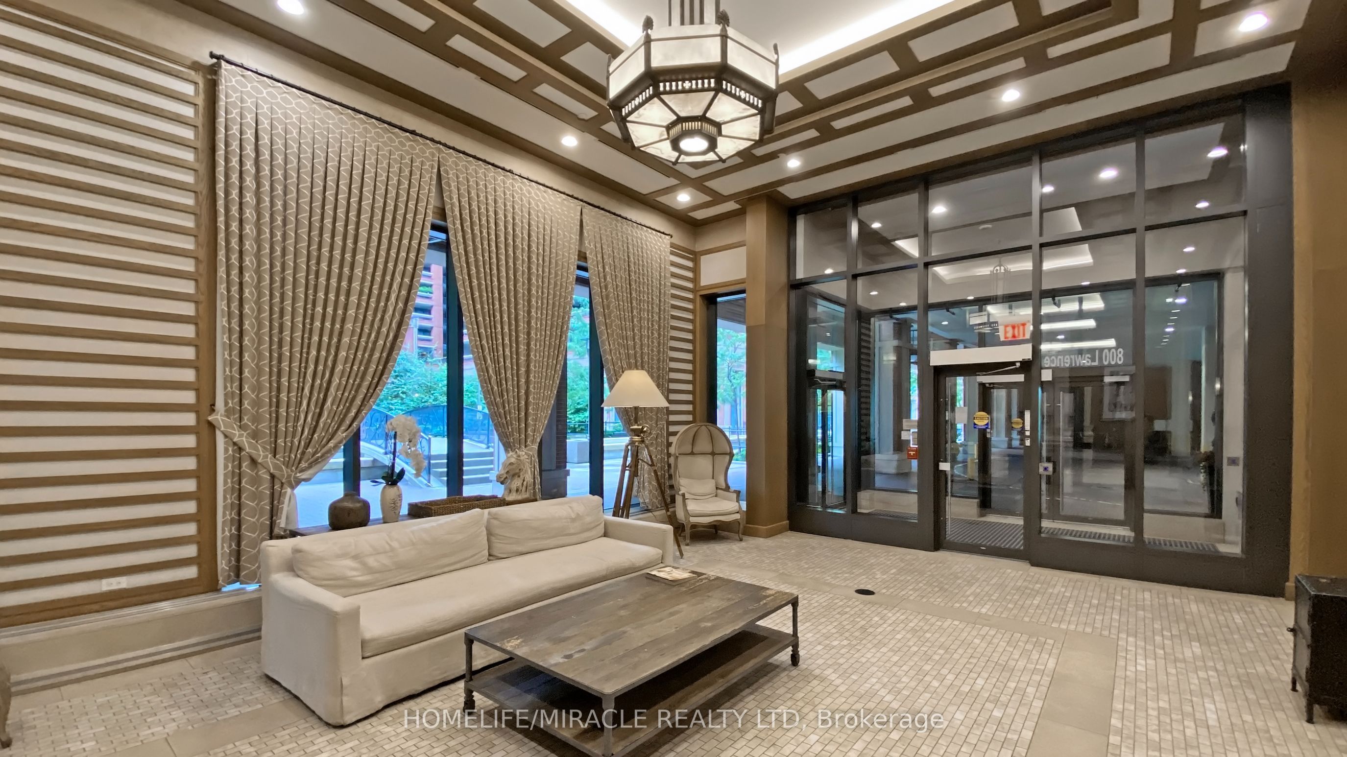 800 Lawrence Avenue W 407, Toronto, ON M6A 0B1 photo 4