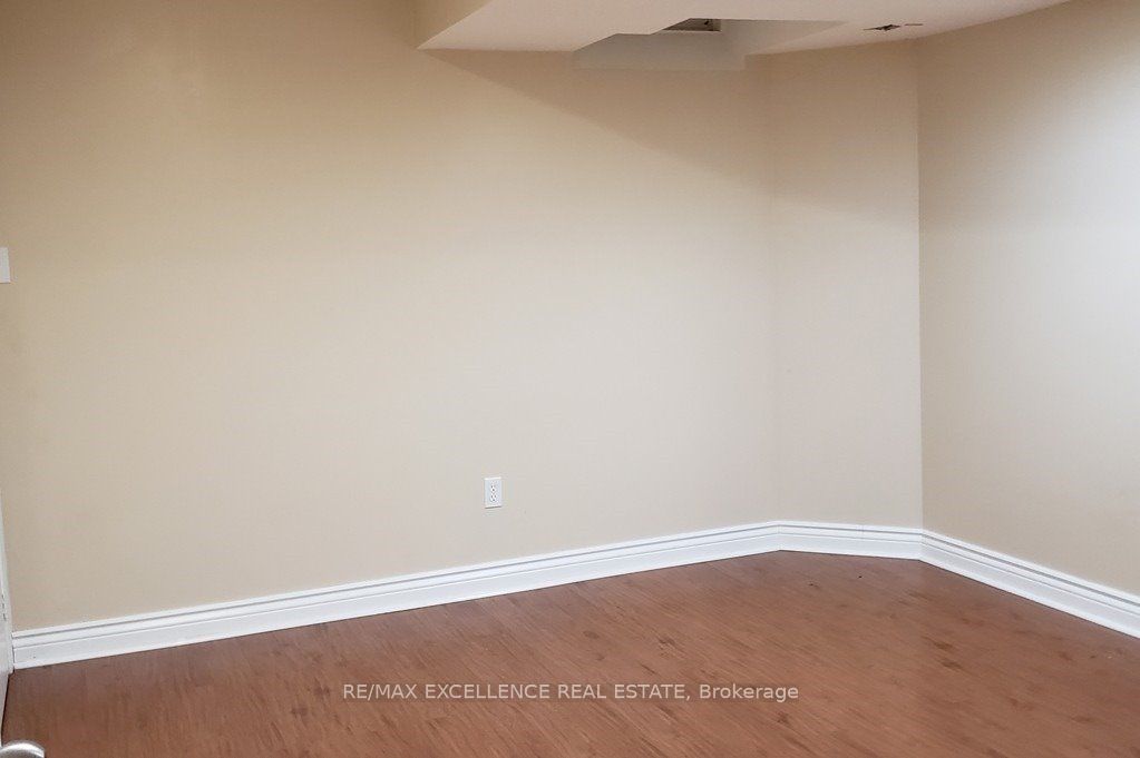 5553 Bonnie Street, Mississauga, ON L5M 0N7 photo 5