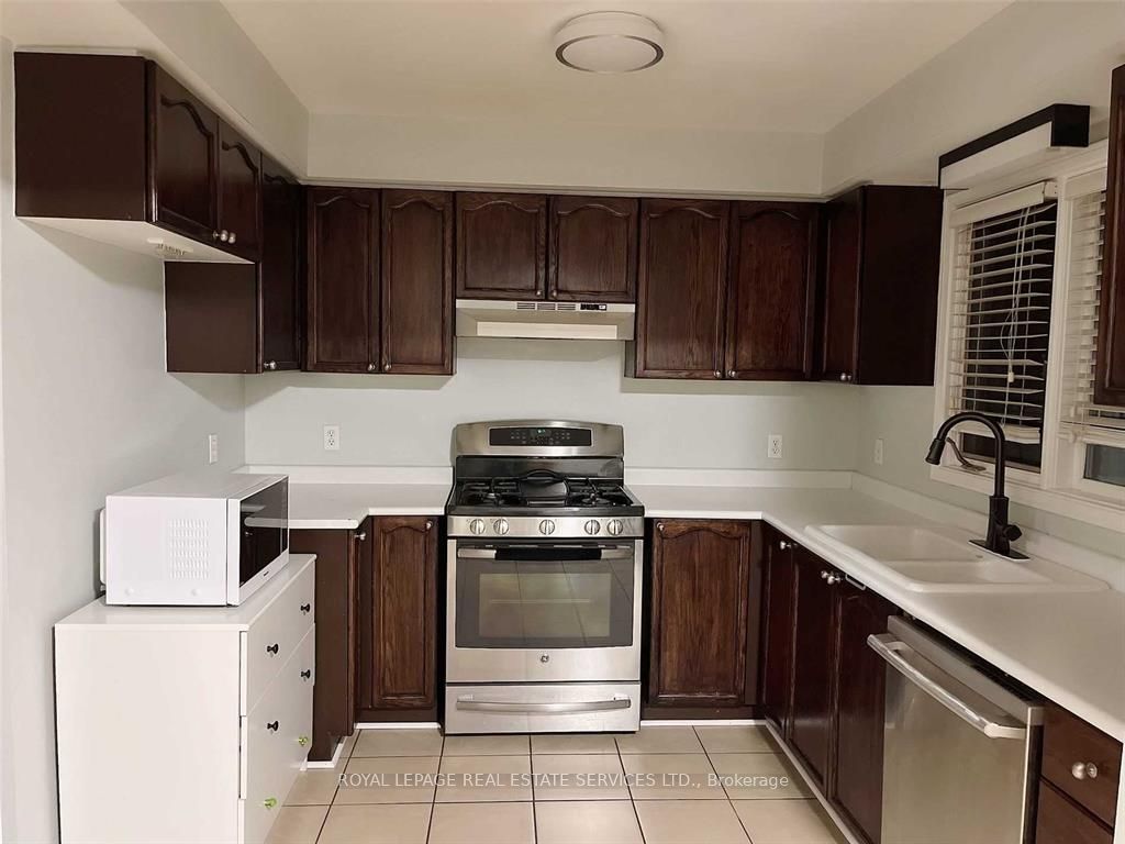 496 RIVER GLEN Boulevard, Oakville, ON L6H 6C1 photo 3
