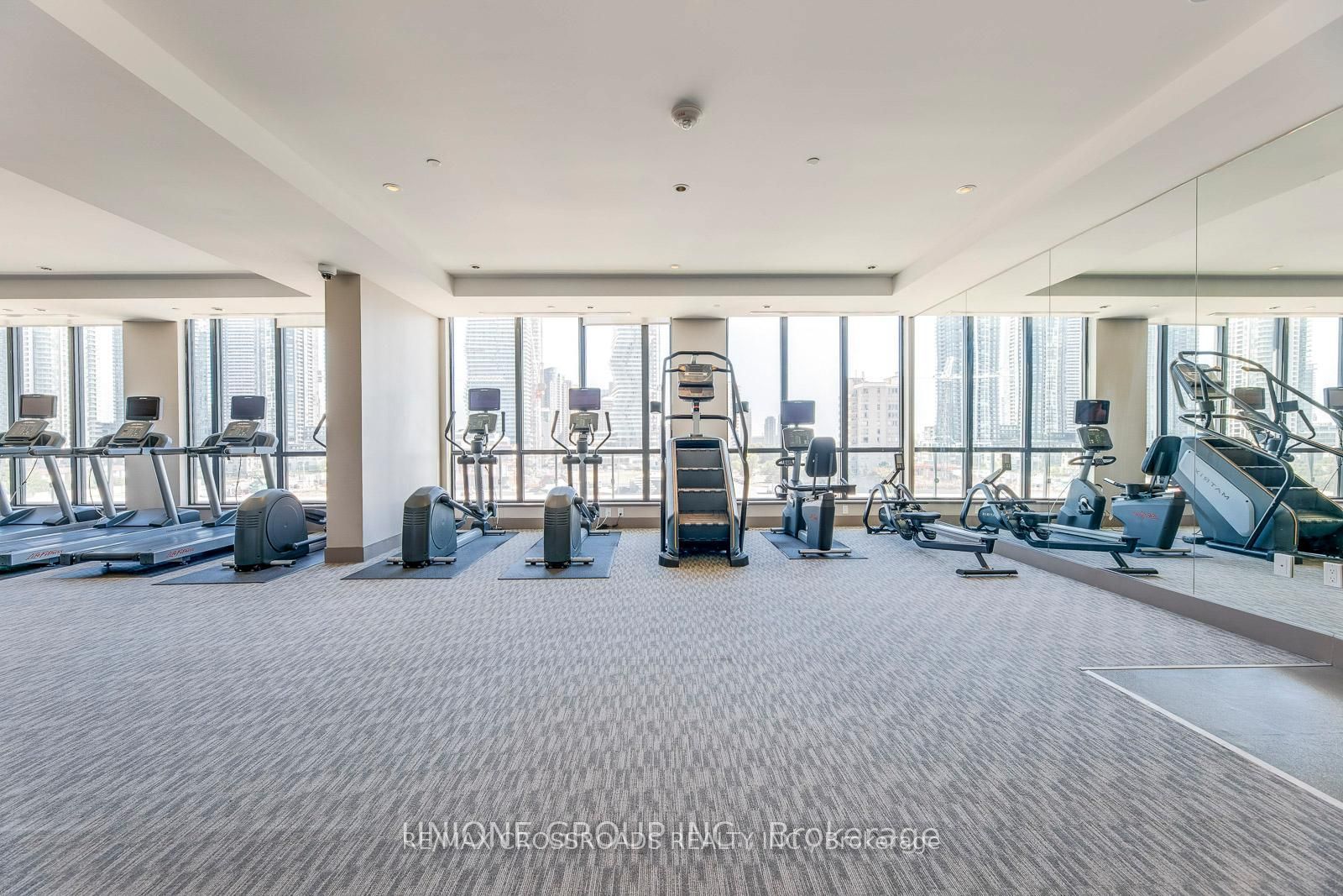 3975 Grand Park Drive 1204, Mississauga, ON L5B 0K4 photo 4