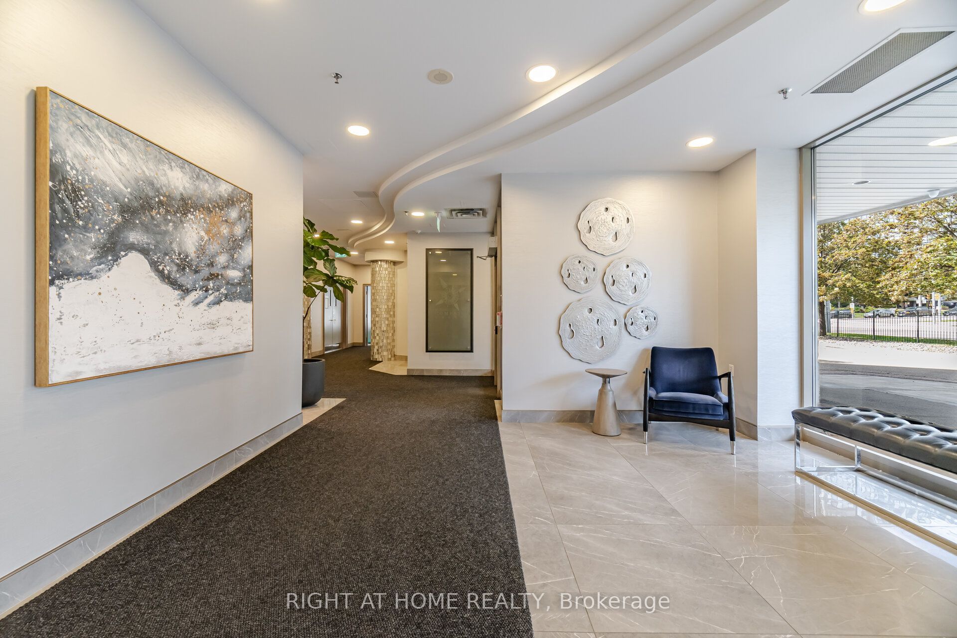 200 BURNHAMTHORPE Road E 1106, Mississauga, ON L5A 4L4 photo 4