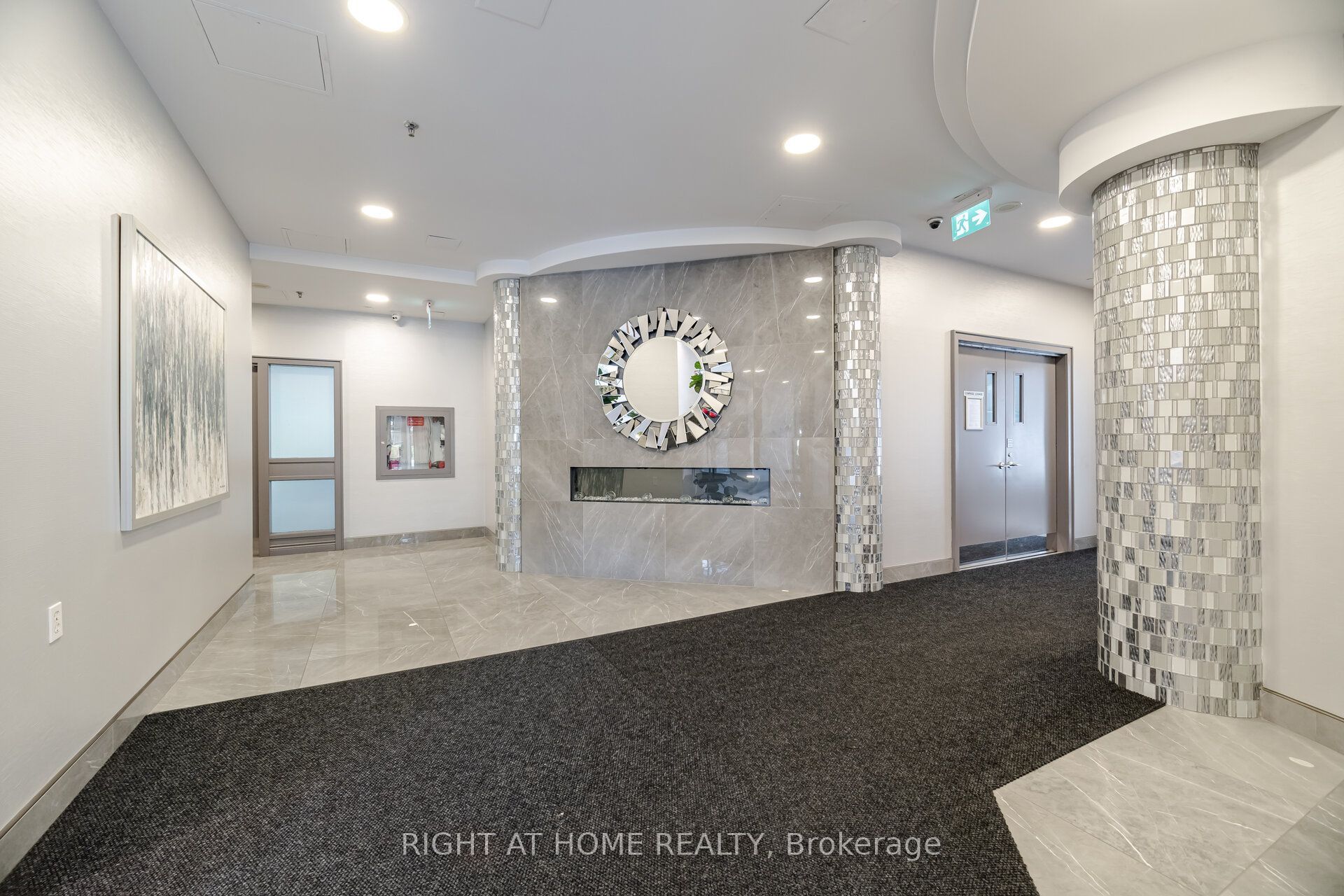 200 BURNHAMTHORPE Road E 1106, Mississauga, ON L5A 4L4 photo 5