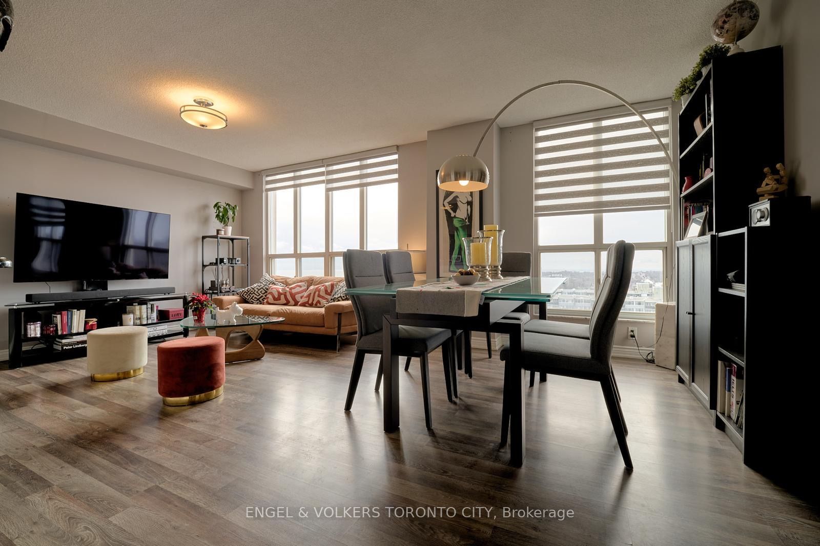 2285 Lake Shore Boulevard W 1204, Toronto, ON M8V 3X9 photo 2