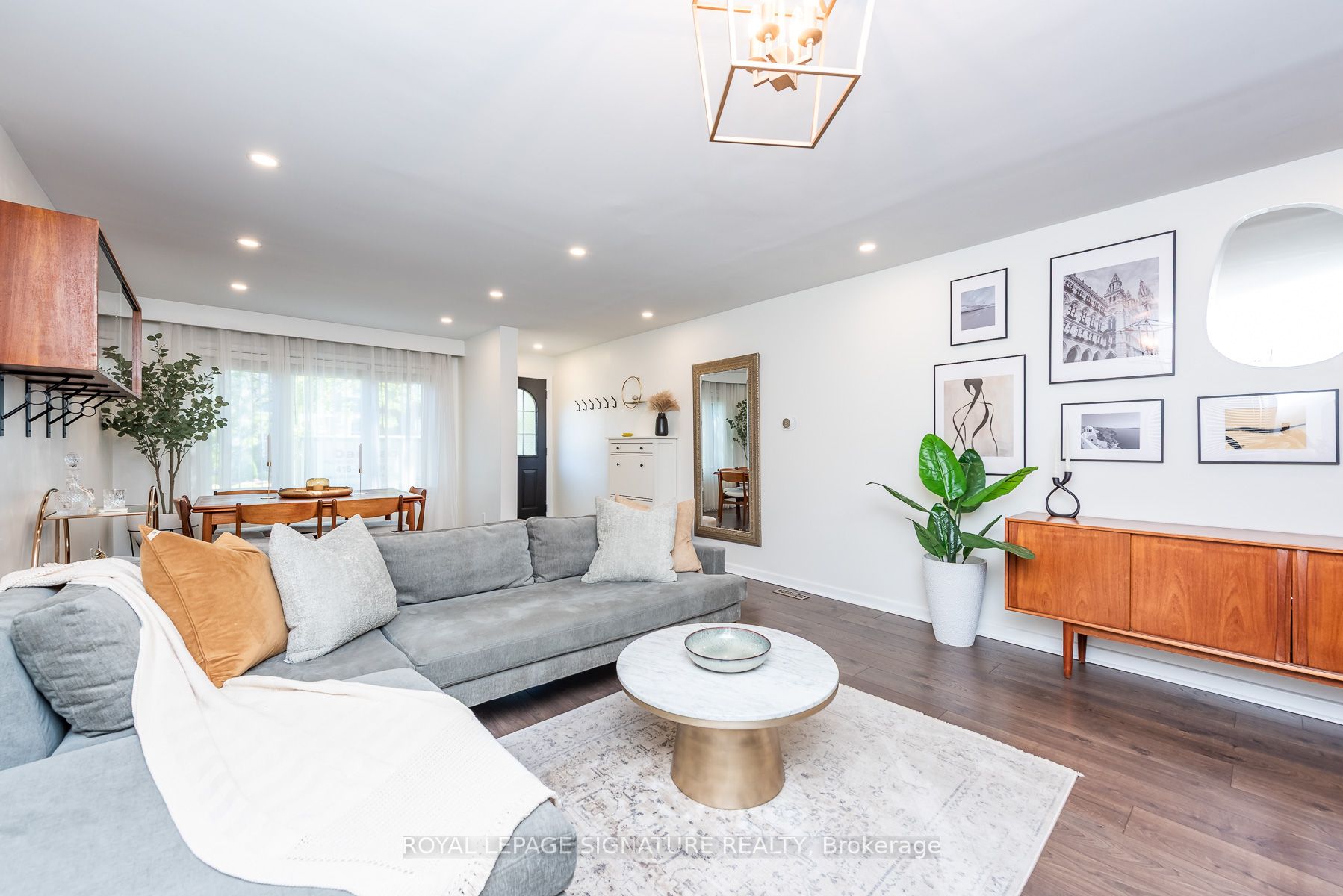 48 McRoberts Avenue, Toronto, ON M6E 4P4 photo 2