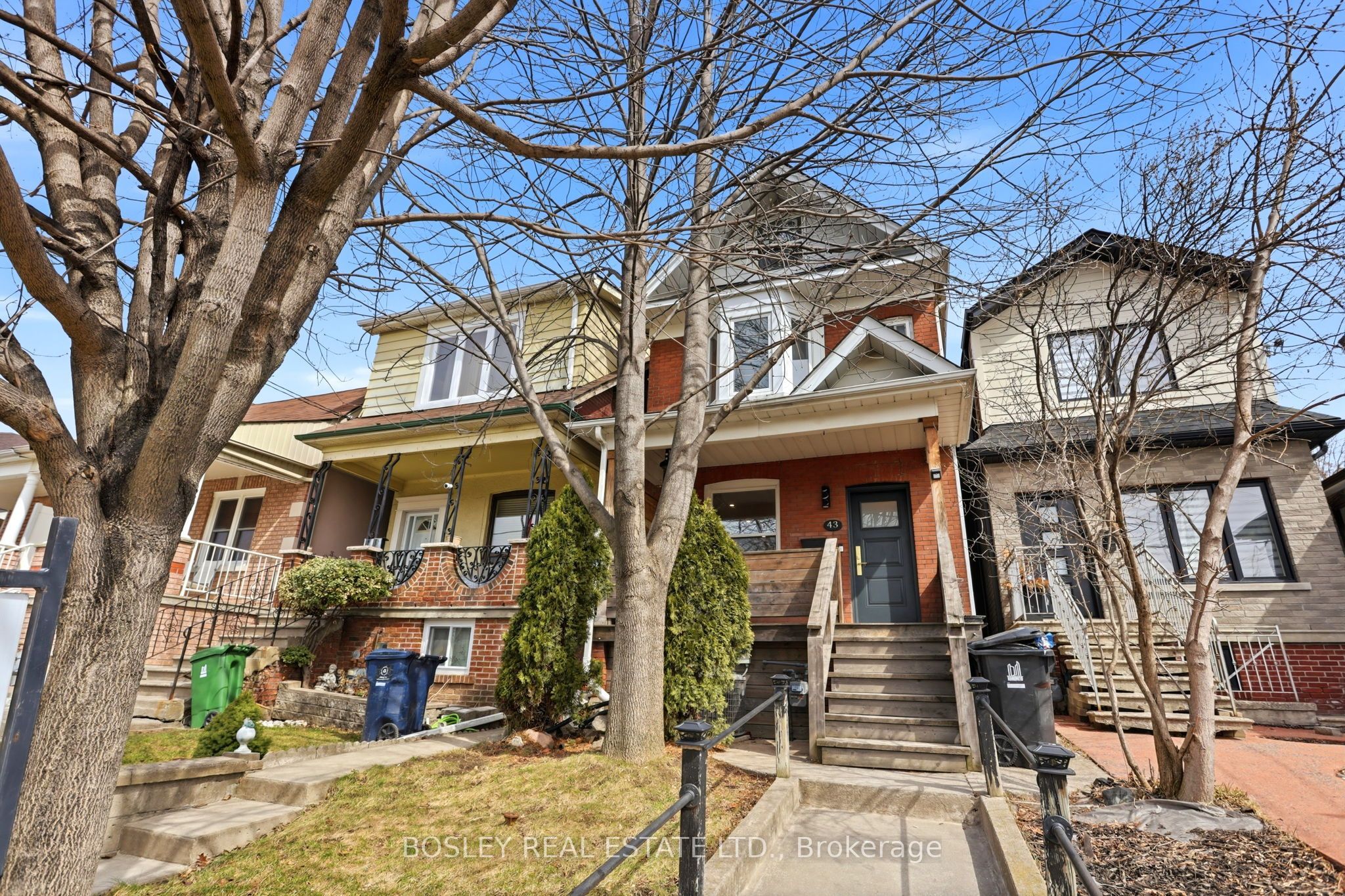 43 Gilbert Avenue, Toronto, ON M6E 4W2 photo 2