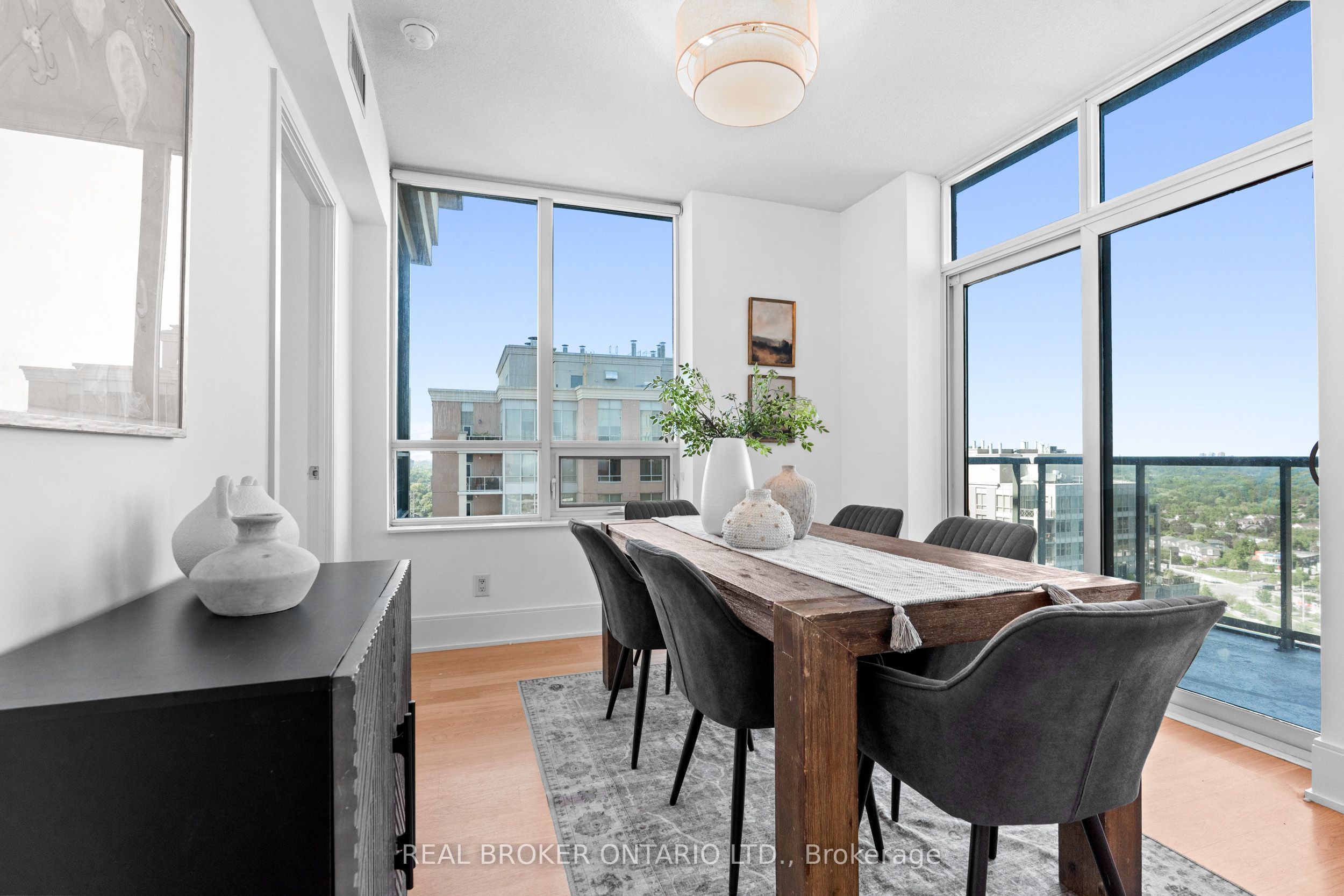 35 Viking Lane 2642, Toronto, ON M9B 0A2 photo 5