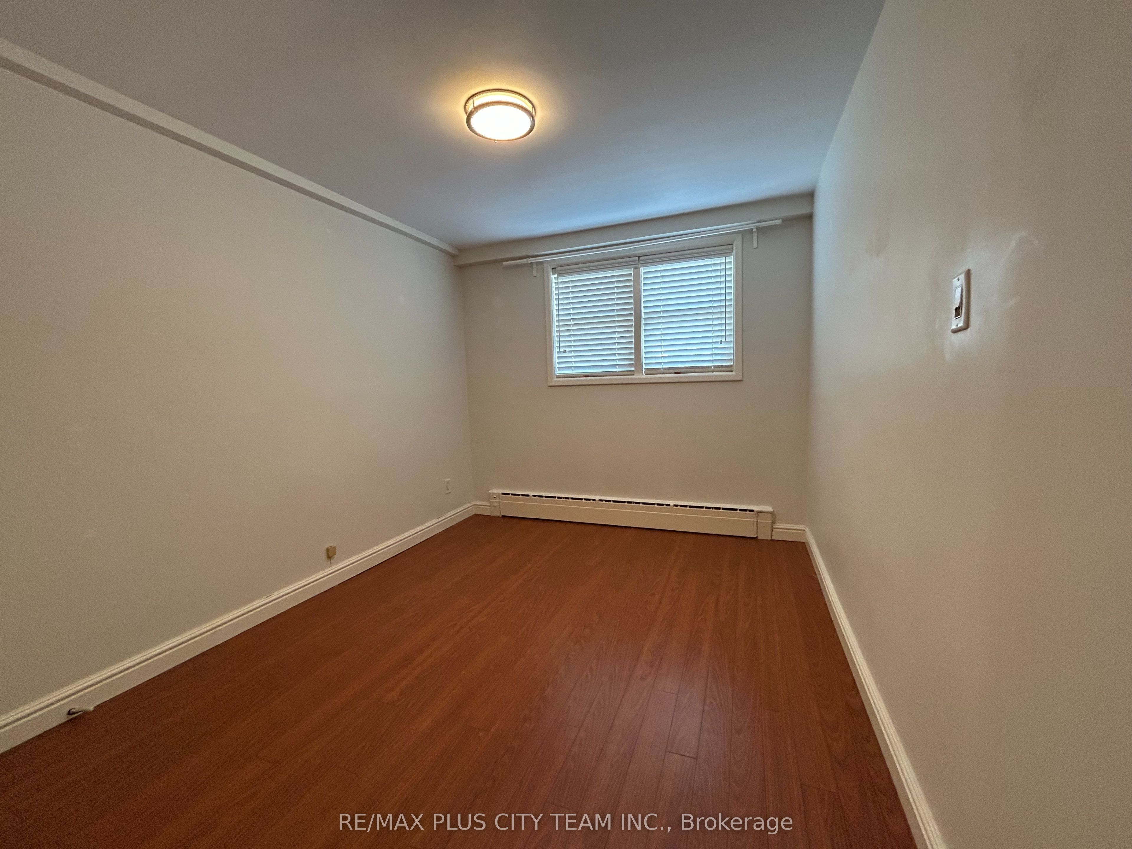 11 Thirty Fifth Street Unit 1, Toronto, ON M8W 3J8 photo 5