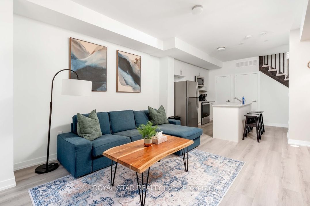 3562 Conolial Drive 202, Mississauga, ON L5L 5R9 photo 3