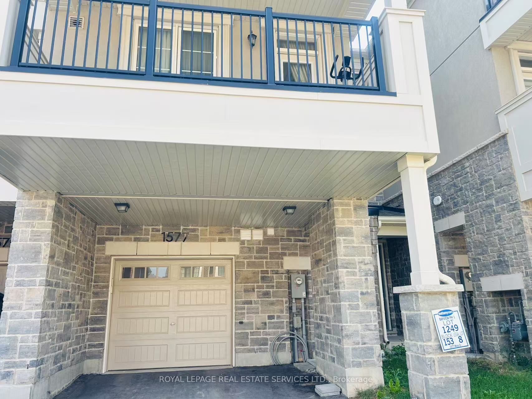 1577 Moira Crescent, Milton, ON L9E 1X8 photo 2