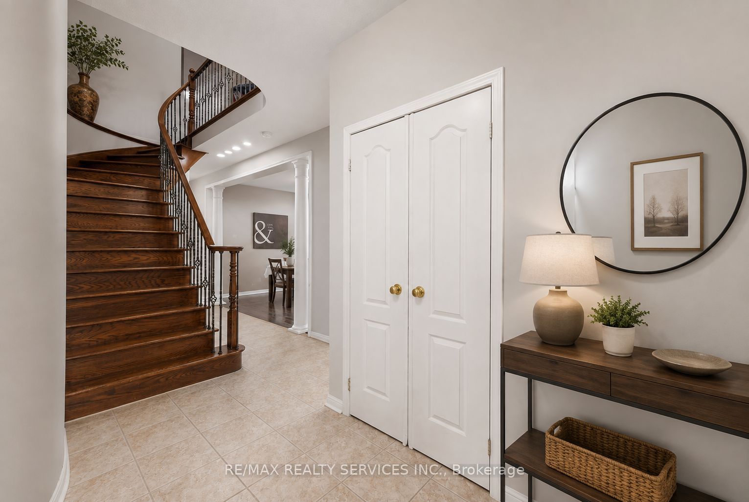 3696 Waterfall Crescent, Mississauga, ON L5N 8G8 photo 4