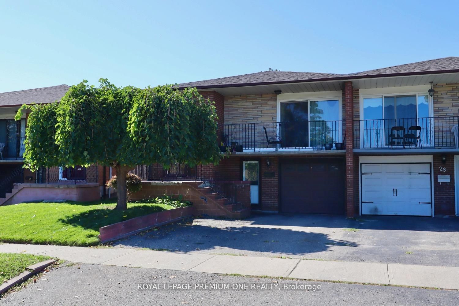 26 Royal Salisbury Way, Brampton, ON L6V 3J6 photo 2