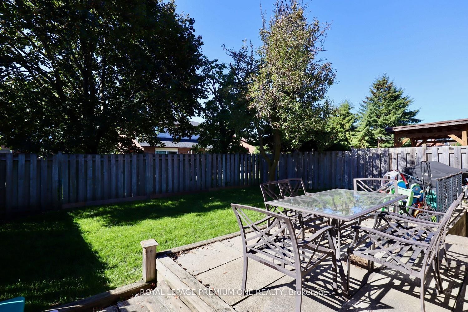 26 Royal Salisbury Way, Brampton, ON L6V 3J6 photo 4