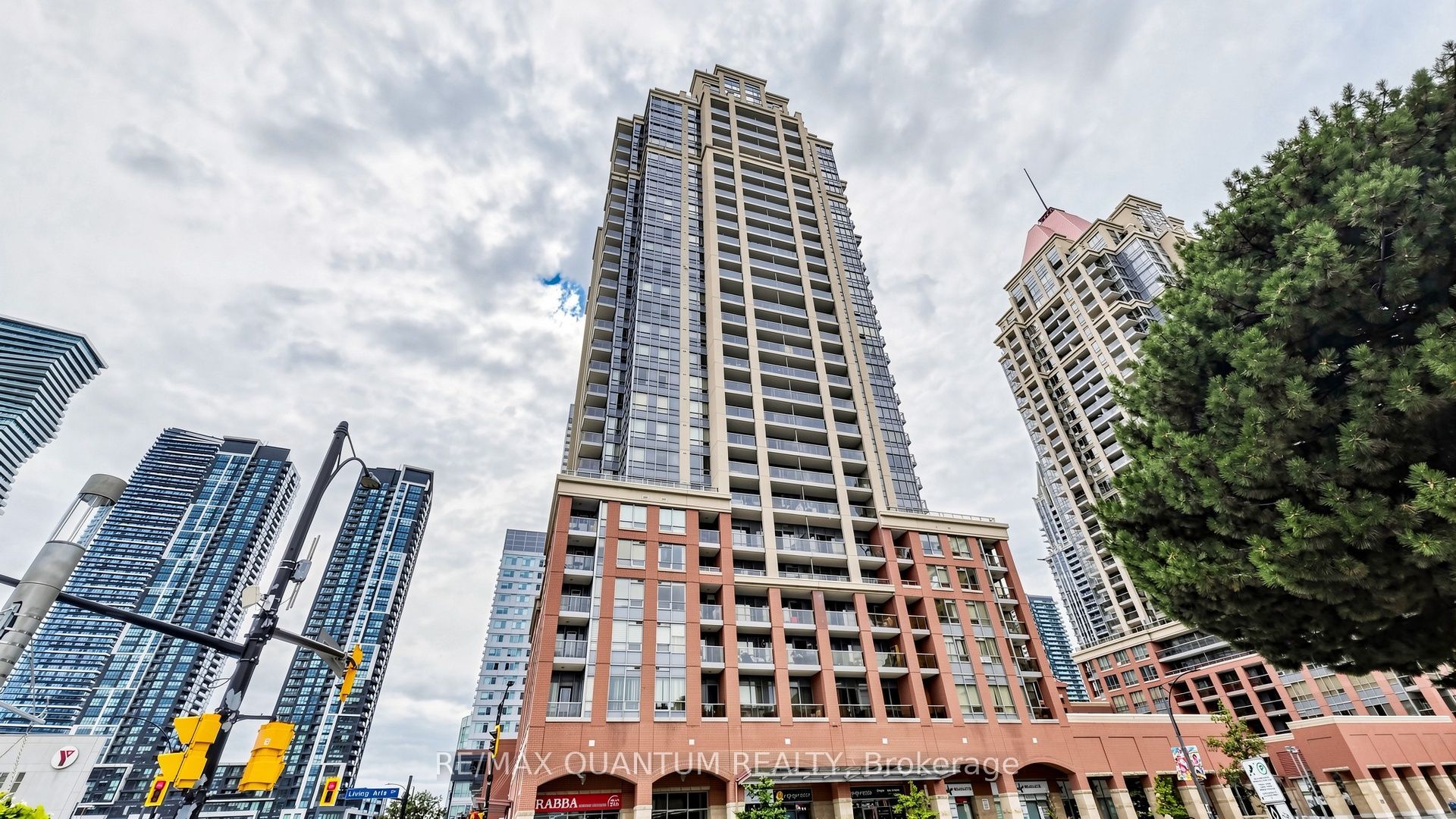4080 Living Arts Drive 1003, Mississauga, ON L5B 4N3 photo 2