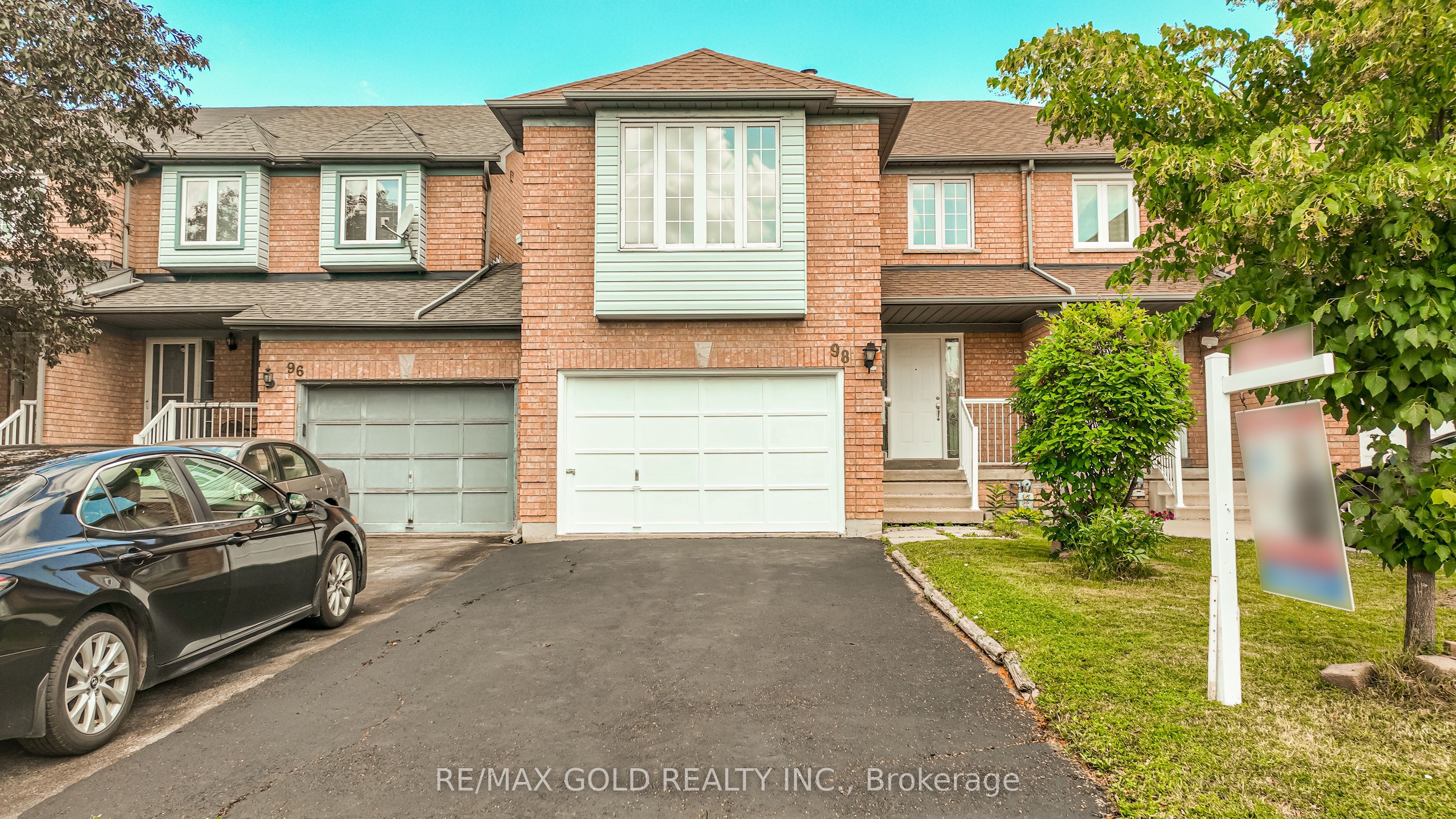 98 Sahara Trail, Brampton, ON L6R 1P4