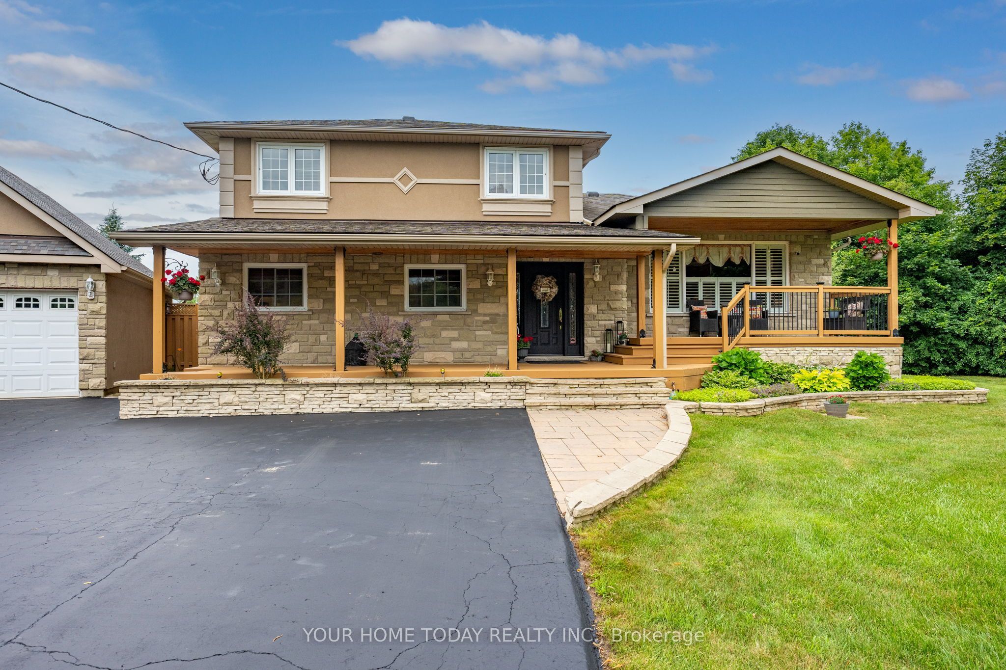 12950 Silvercreek Drive, Halton Hills, ON L7G 4S4 photo 5