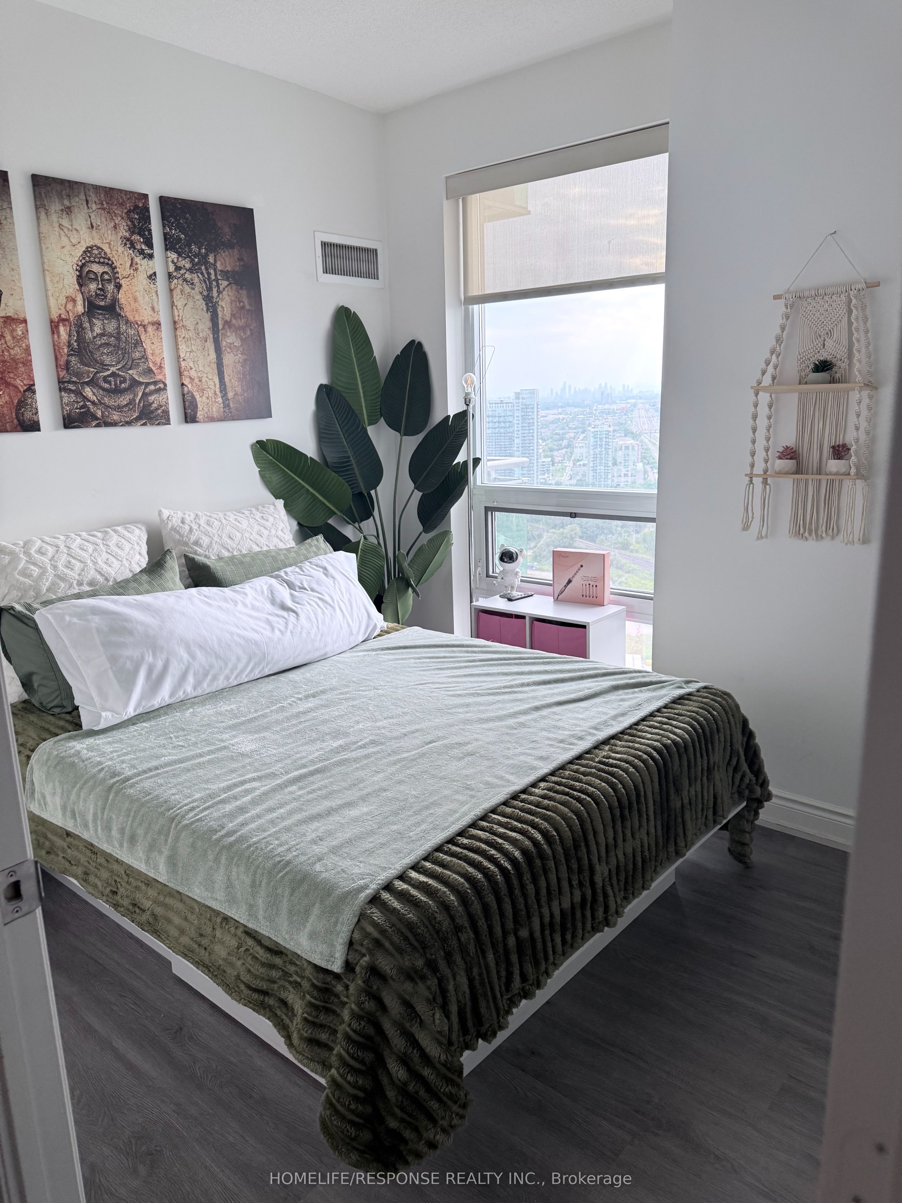 16 BROOKERS Lane 3301, Toronto, ON M8V 0A5 photo 5
