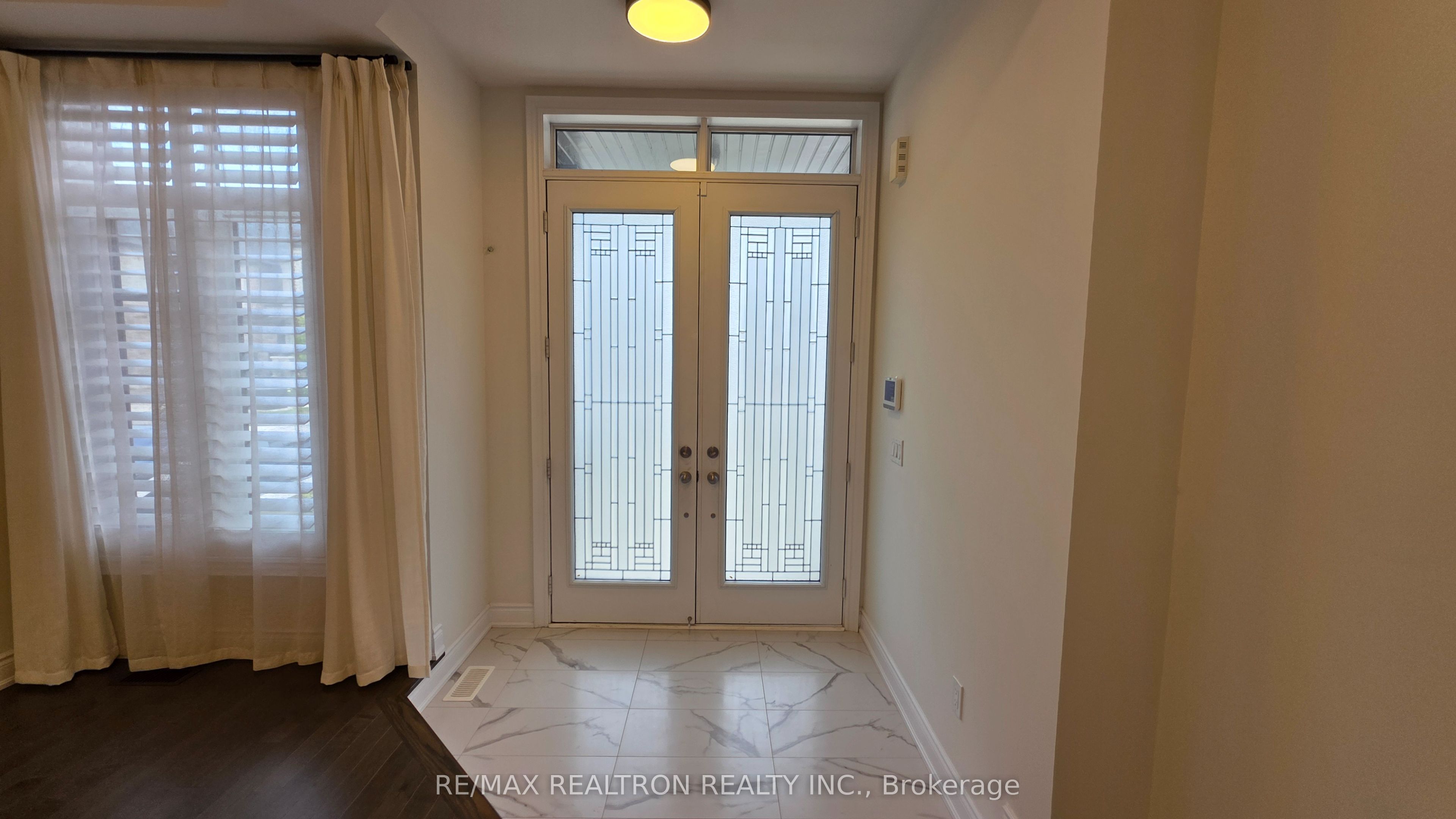 2459 Saw Whet Boulevard, Oakville, ON L6M 5L4 photo 4