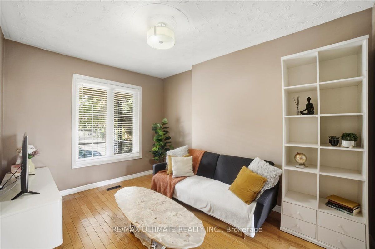 299 Delaware Avenue, Toronto, ON M6H 2T7 photo 5