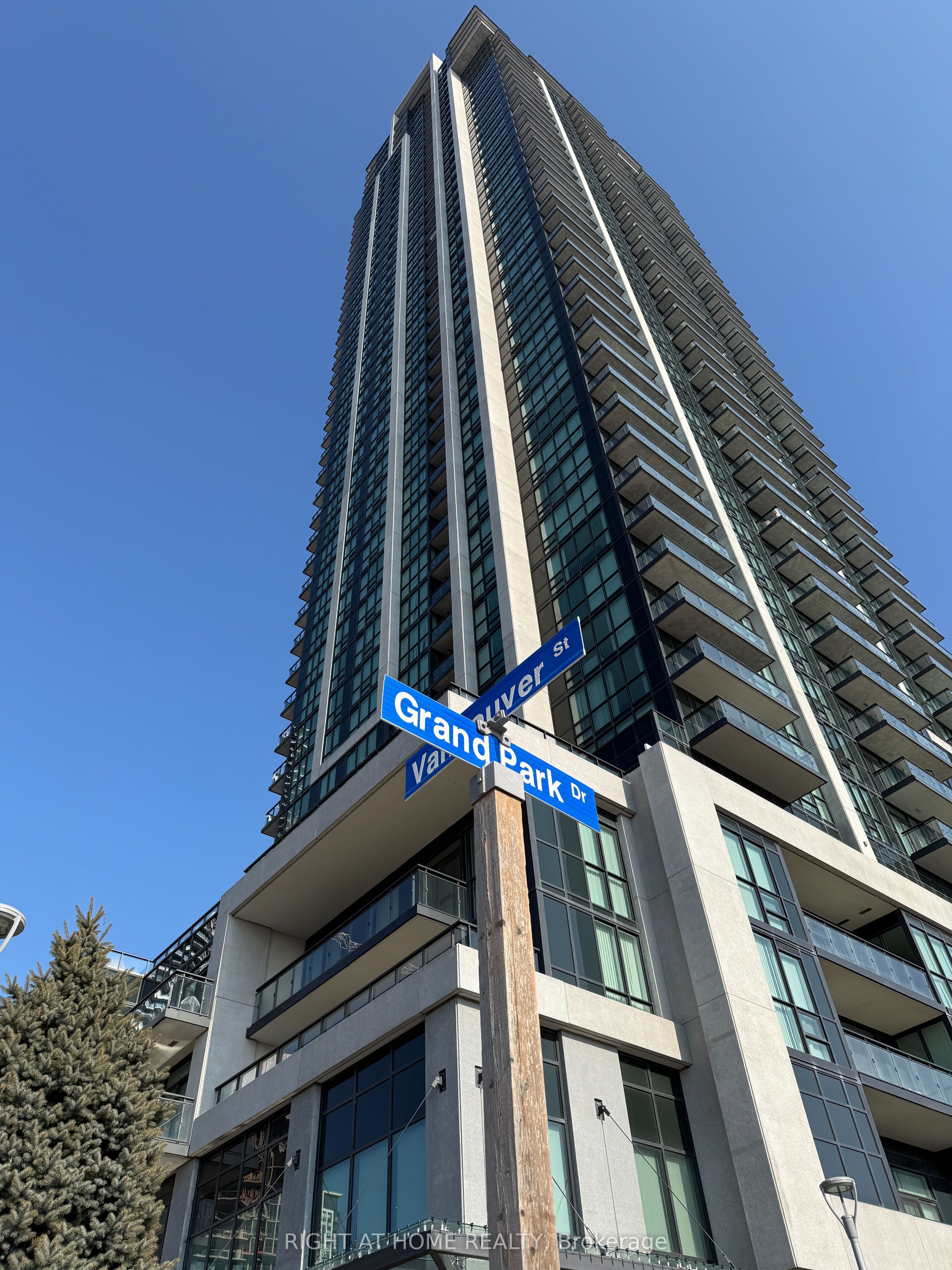 3975 Grand Park Drive, Mississauga, ON L5B 0K4